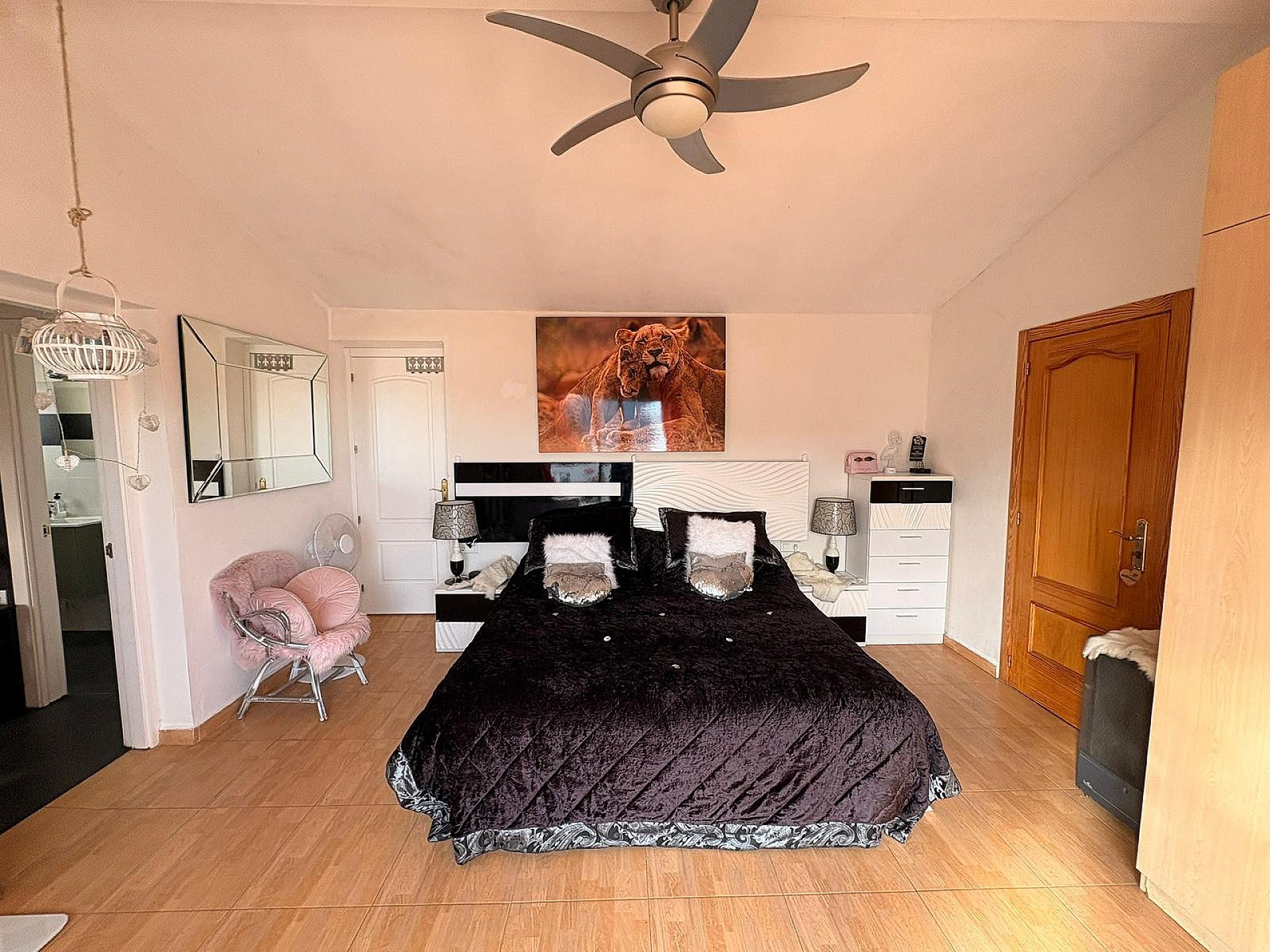 Resale - 8 Bedroom 6 Bathroom Villa in Castalla -  - Alicante