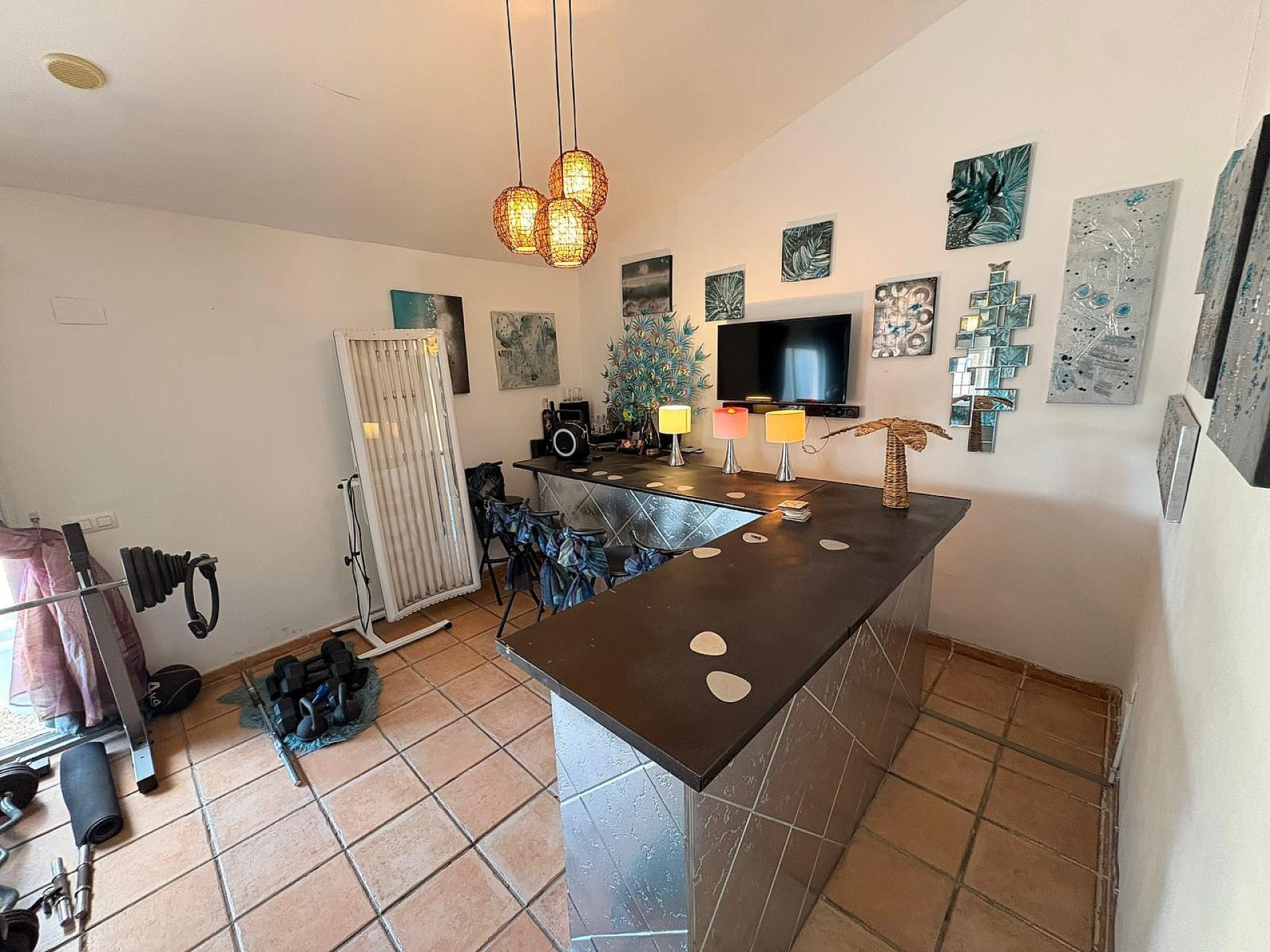 Resale - 8 Bedroom 6 Bathroom Villa in Castalla -  - Alicante