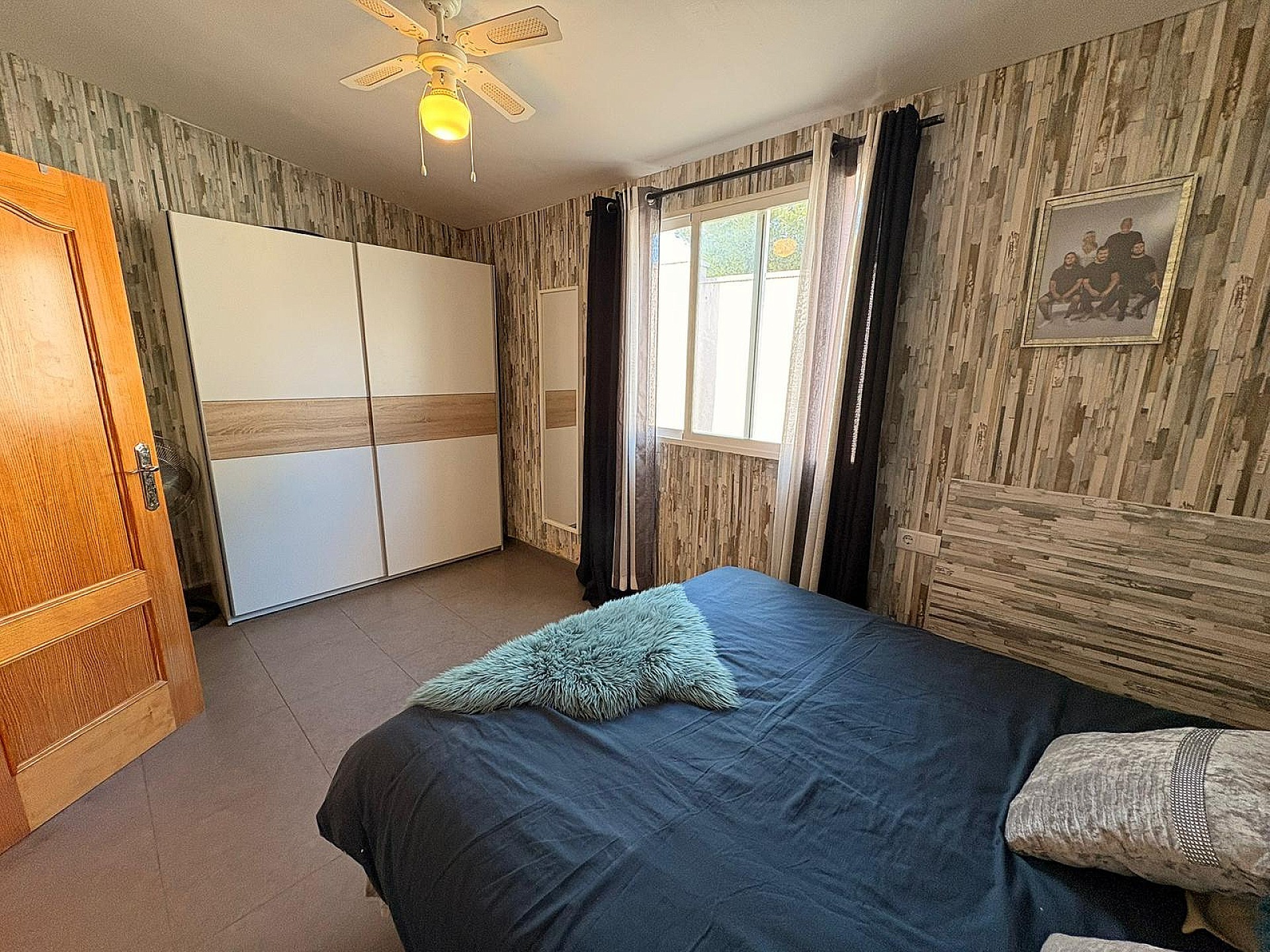 Resale - 8 Bedroom 6 Bathroom Villa in Castalla -  - Alicante