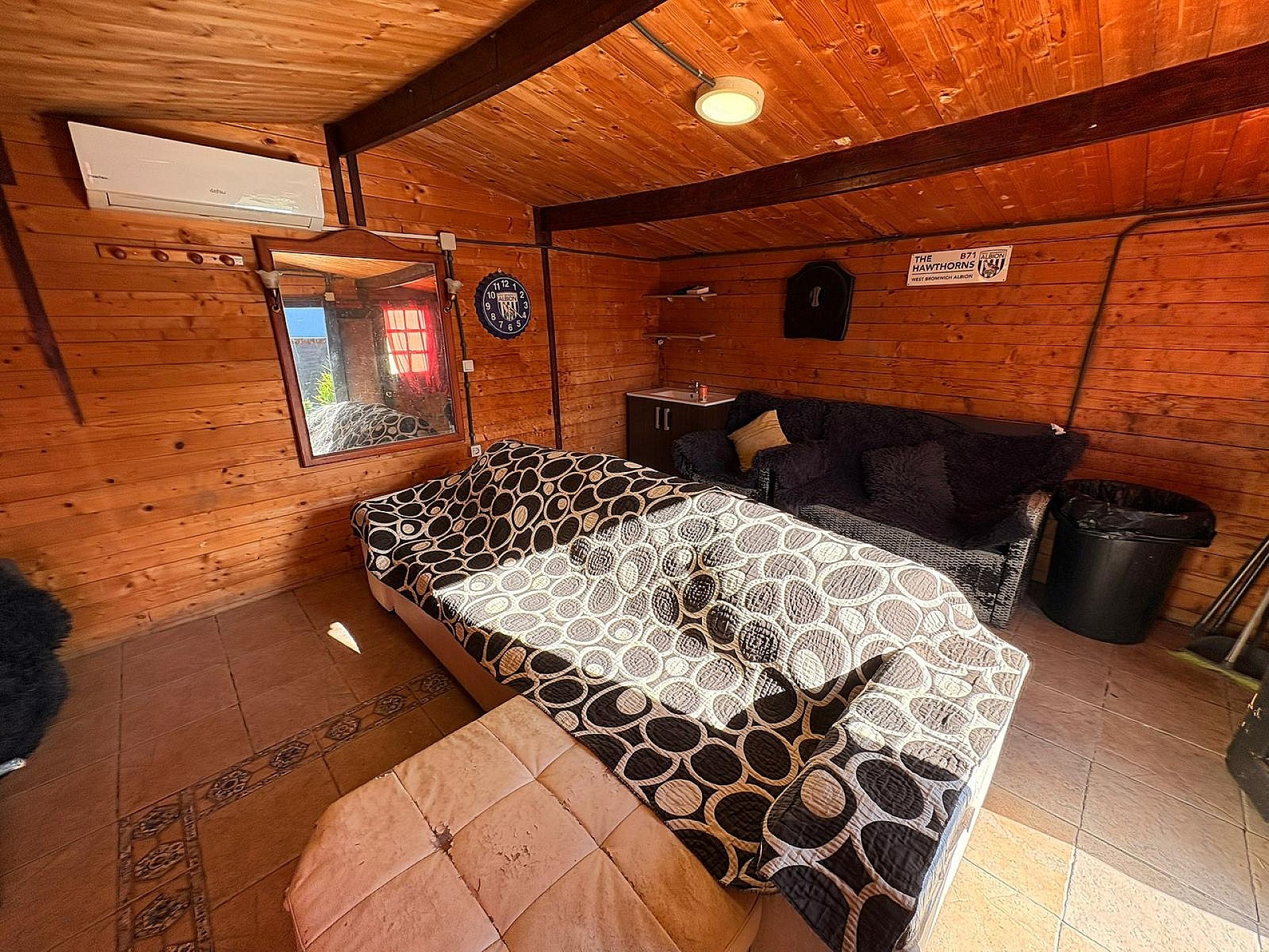 Resale - 8 Bedroom 6 Bathroom Villa in Castalla -  - Alicante