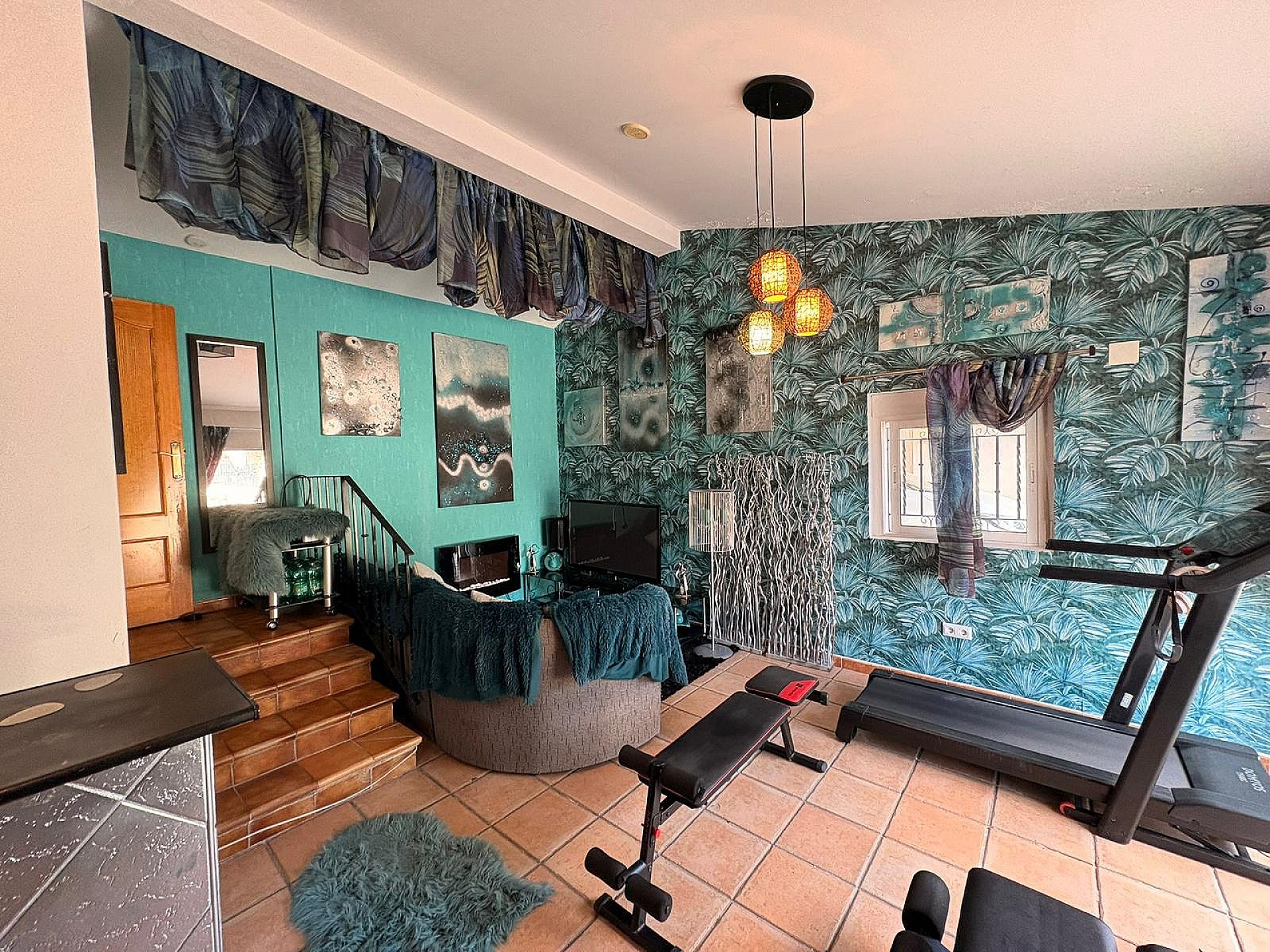 Resale - 8 Bedroom 6 Bathroom Villa in Castalla -  - Alicante