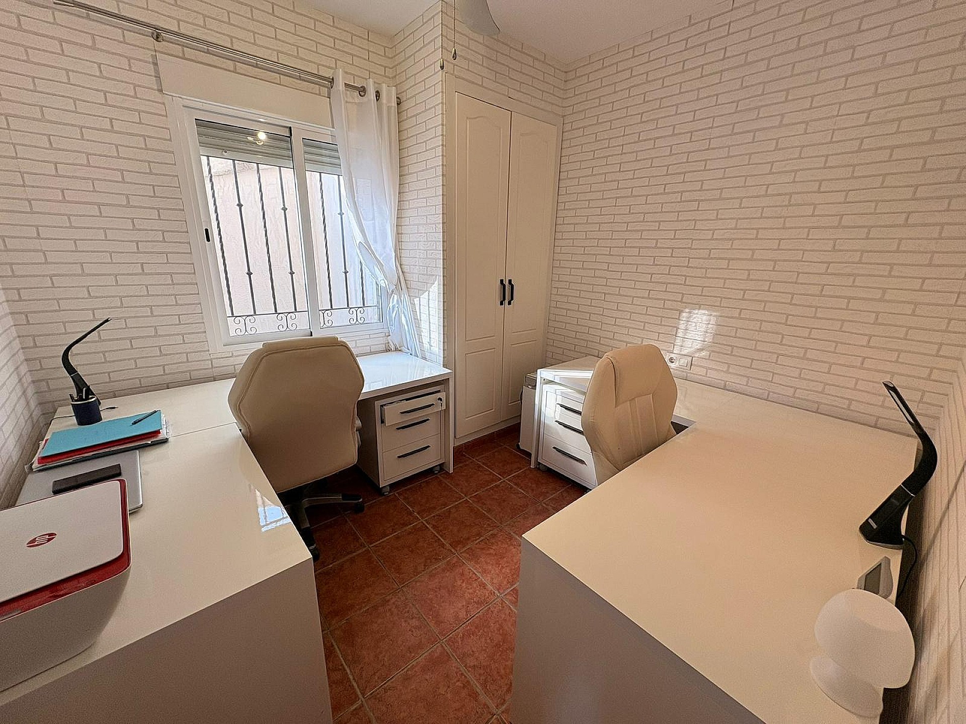 Resale - 8 Bedroom 6 Bathroom Villa in Castalla -  - Alicante