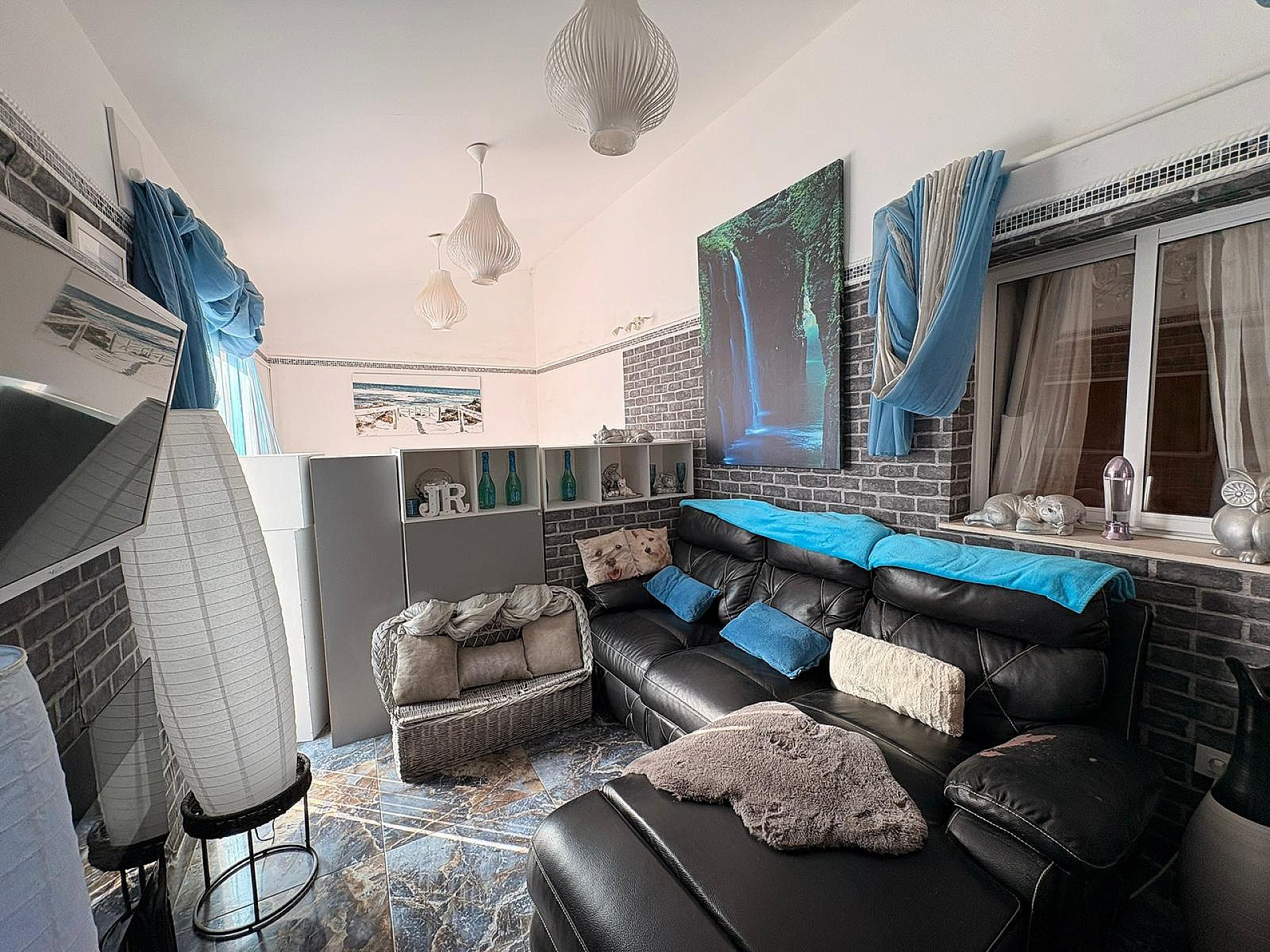 Resale - 8 Bedroom 6 Bathroom Villa in Castalla -  - Alicante