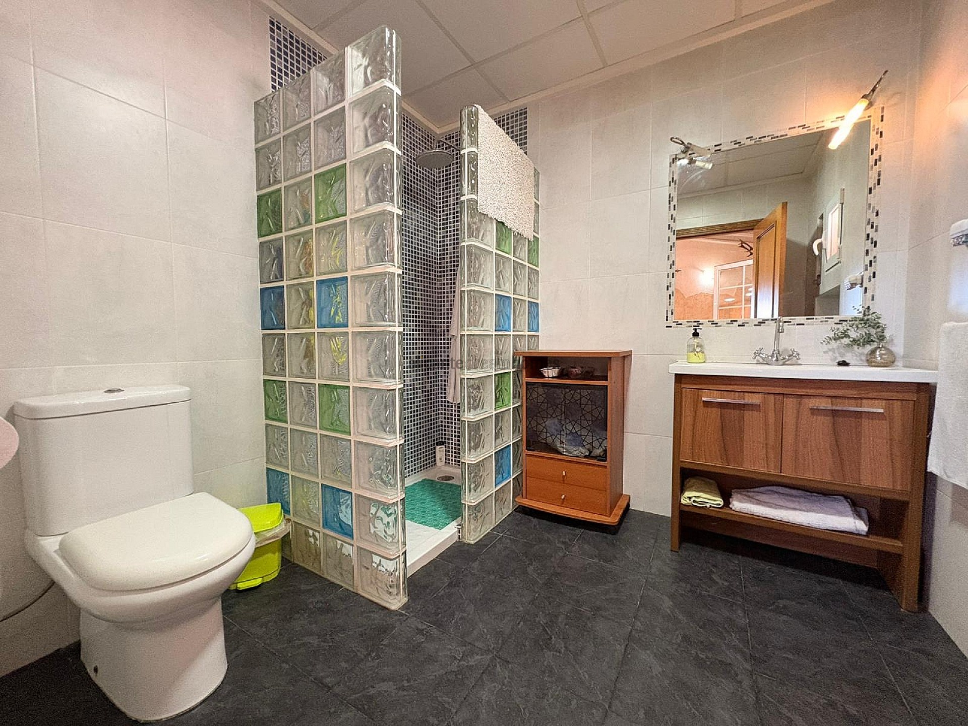 Resale - 4 Bedroom 2 Bathroom Villa in Monóvar -  - Alicante