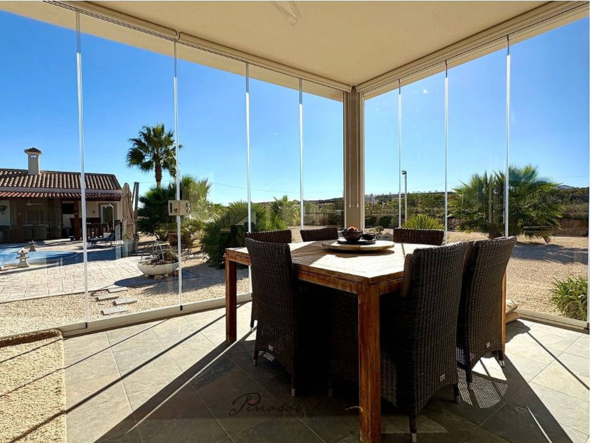 Resale - 4 Bedroom 4 Bathroom Villa in Pinoso -  - Alicante