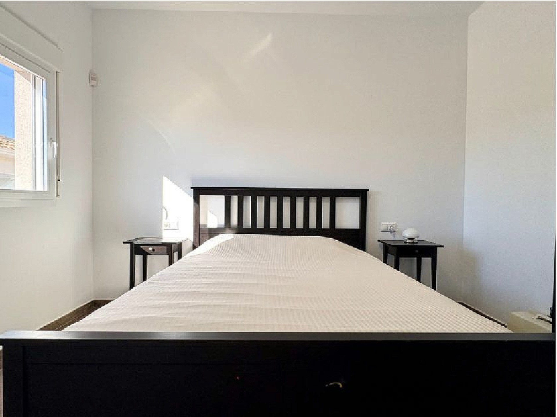 Resale - 4 Bedroom 4 Bathroom Villa in Pinoso -  - Alicante