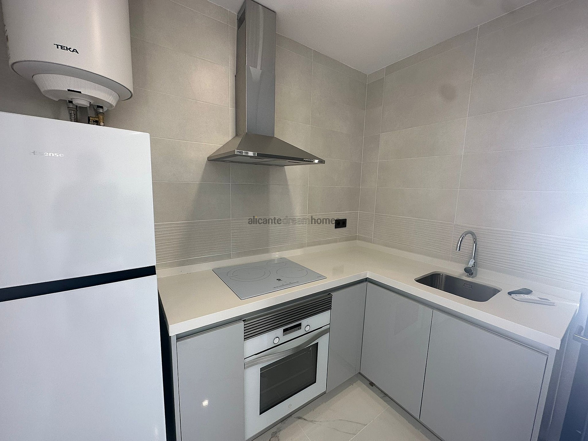 Resale - 4 Bedroom 3 Bathroom Villa in Pinoso - , Pinoso, Alicante, Spain - Alicante