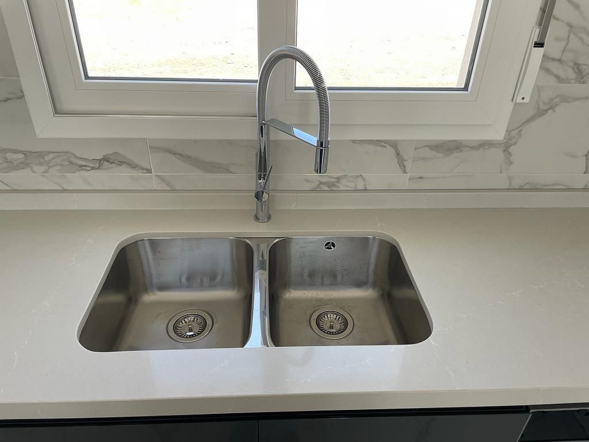 Resale - 4 Bedroom 3 Bathroom Villa in Pinoso -  - Alicante