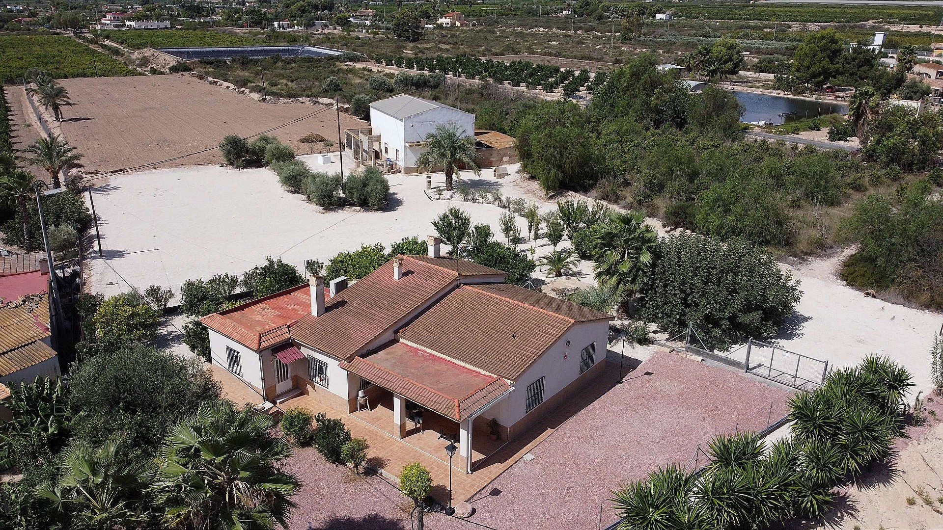 Resale - 3 Bedroom 2 Bathroom Villa in Crevillente -  - Alicante