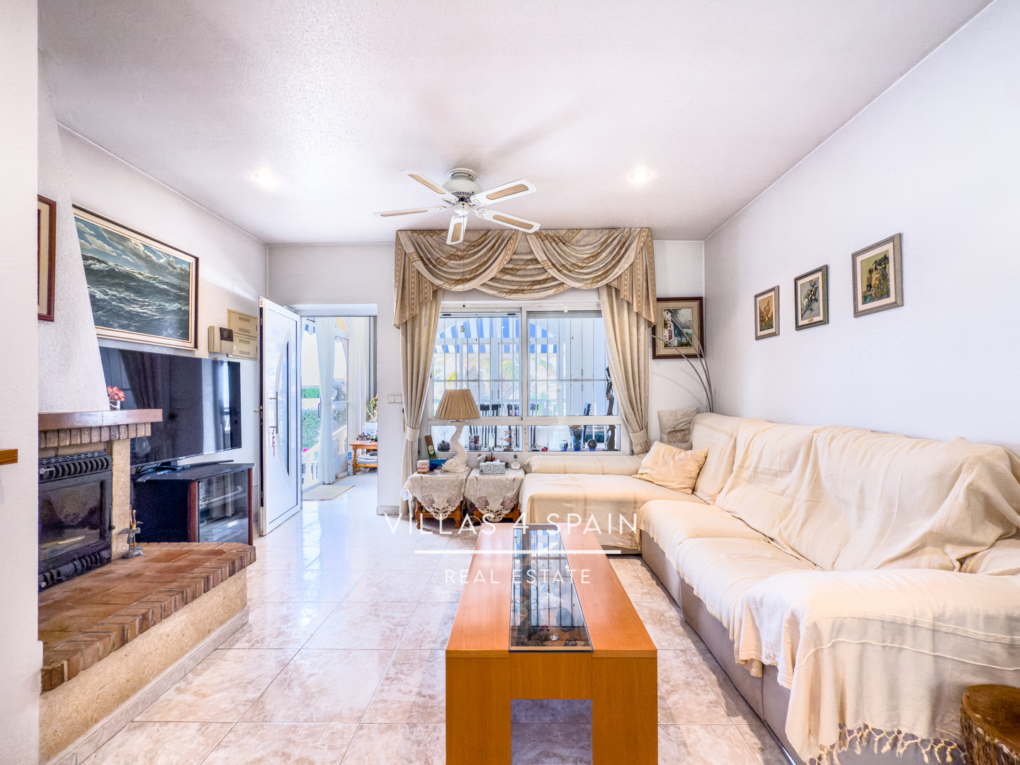 Resale - 4 Bedroom 3 Bathroom Villa In ciudad quesada La Marquesa Golf Course - av. del recorral  - Alicante