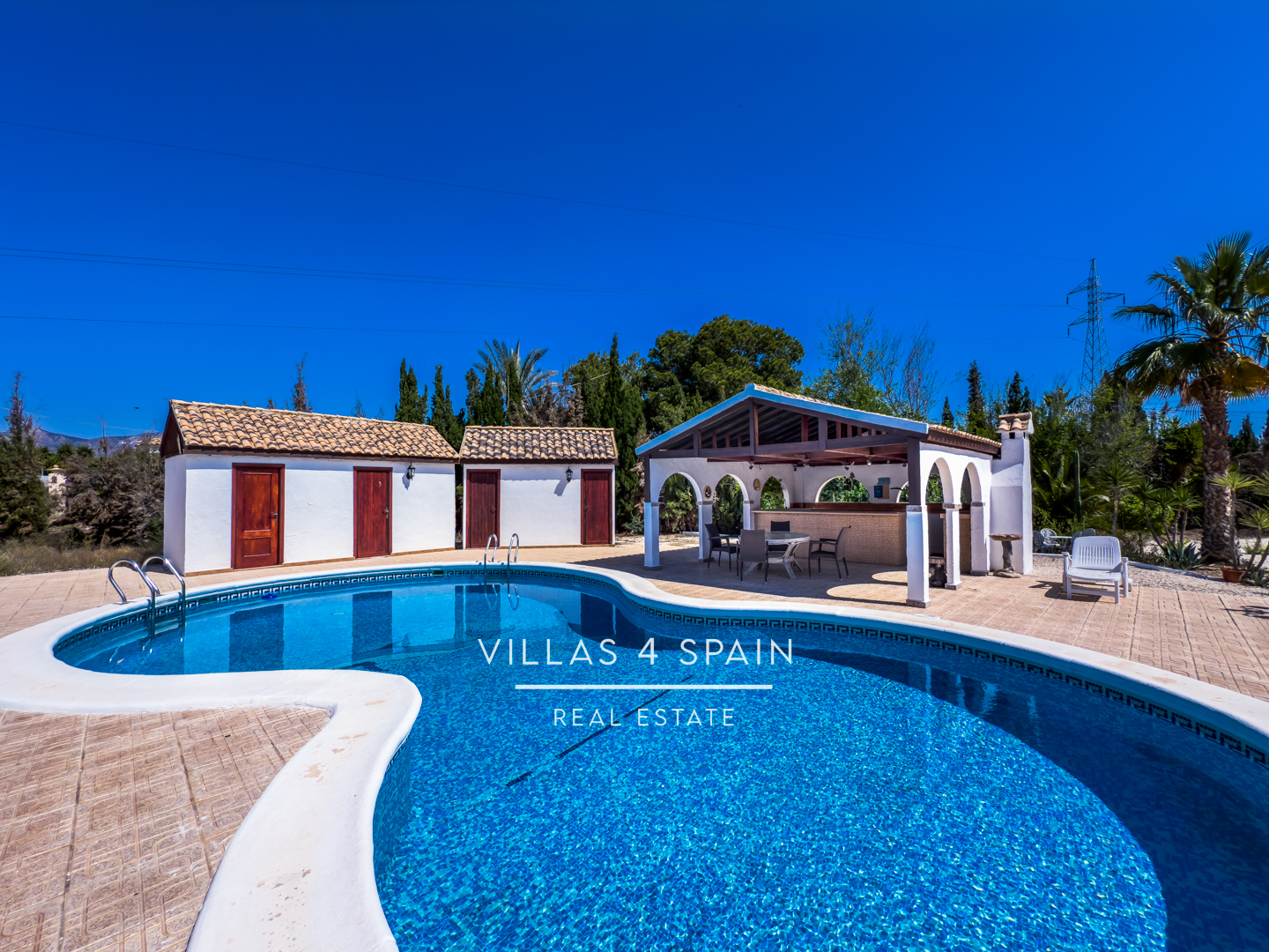 Resale - 12 Bedroom 6 bathroom villa with private pool in crevillente - Partida Ampla - Alicante