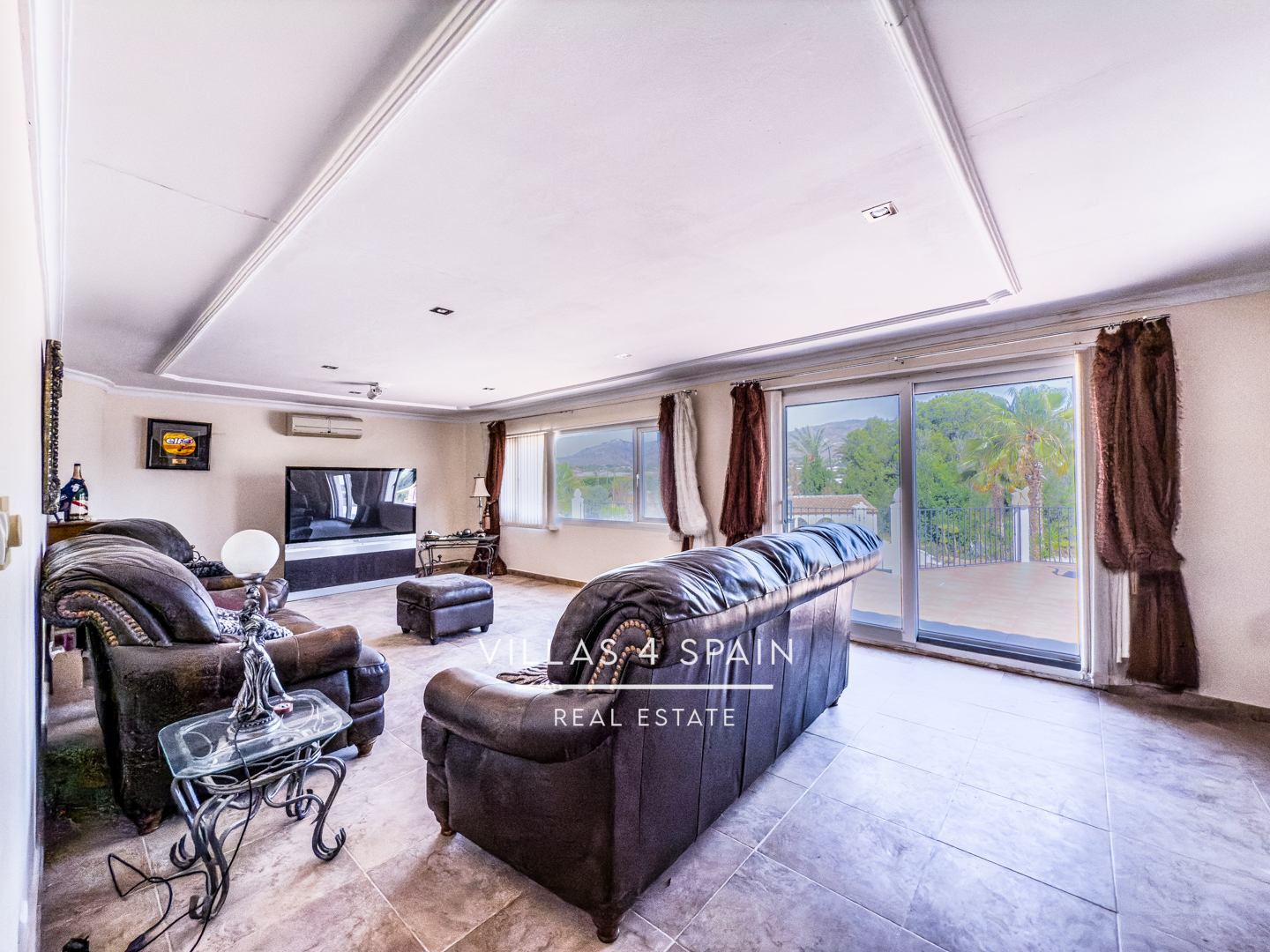 Resale - 12 Bedroom 6 bathroom villa with private pool in crevillente - Partida Ampla - Alicante