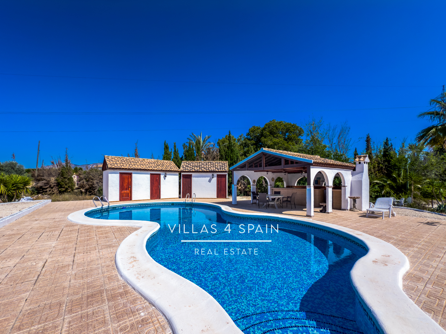 Resale - 12 Bedroom 6 bathroom villa with private pool in crevillente - Partida Ampla - Alicante