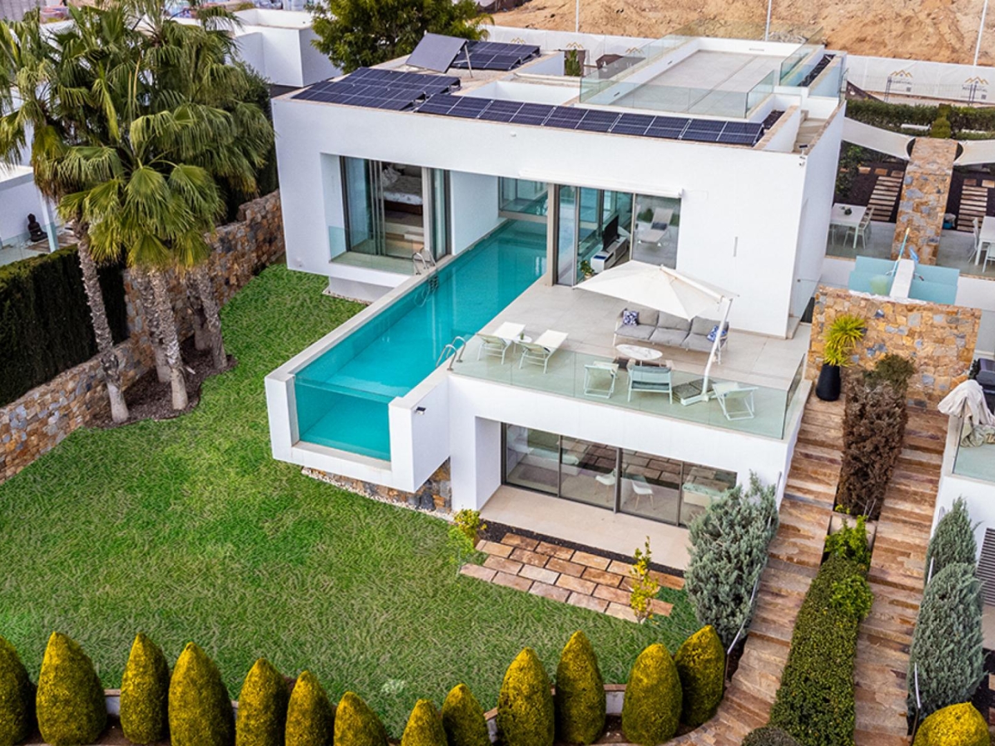 4 Bedroom 2 Bathroom Villa in Orihuela Costa