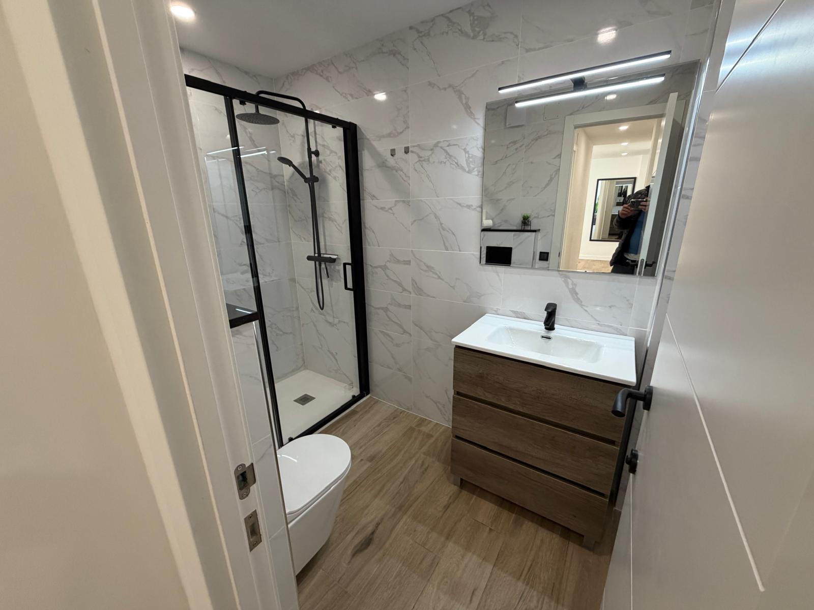 Sold - 3 Bedroom 2 Bathroom Apartamento in Torrevieja - Playa del Acequión - Alicante