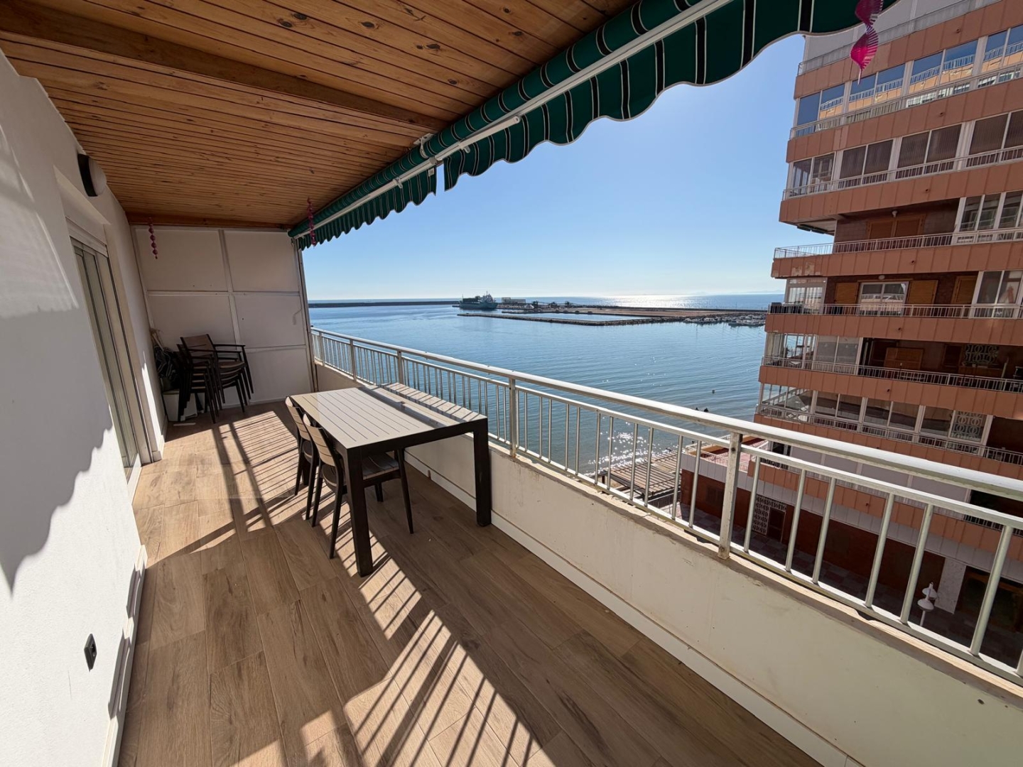 3 Bedroom 2 Bathroom Apartamento in Torrevieja