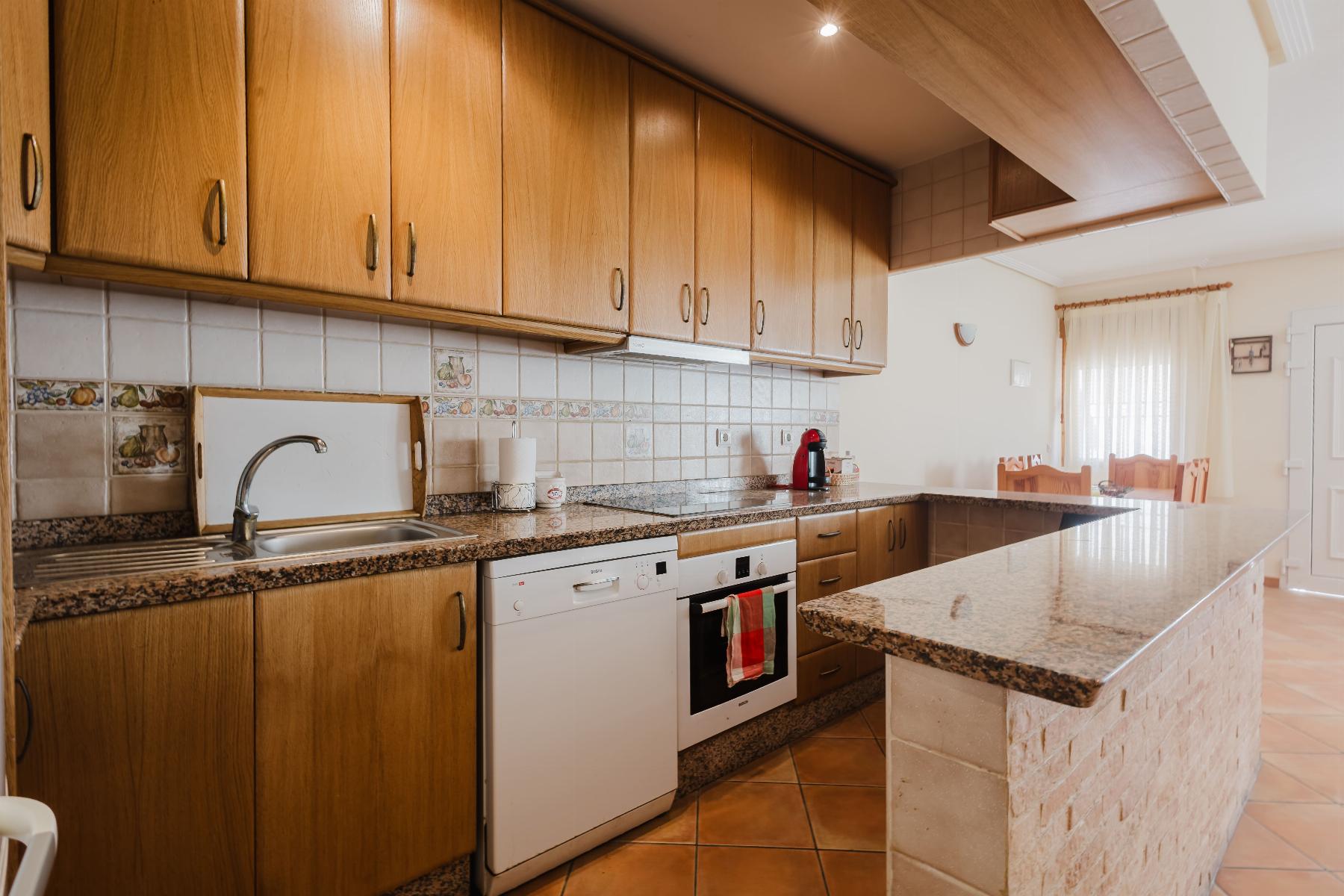 Resale - 3 Bedroom 1 Bathroom Bungalow in Torrevieja - PLAYA DE LA MATA - Alicante