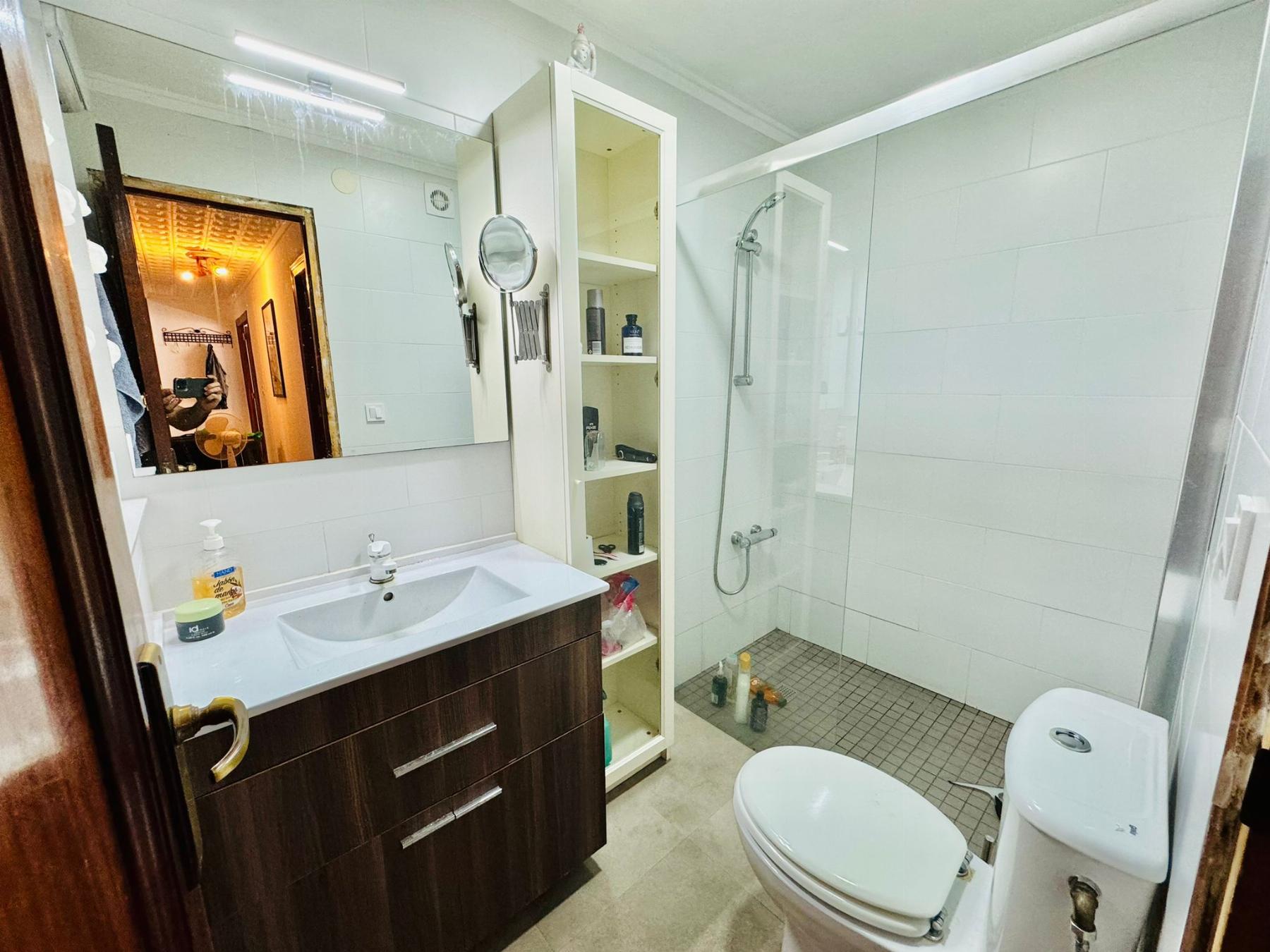 Resale - 3 Bedroom 2 Bathroom Apartamento in Torrevieja - Playa del Acequión - Alicante