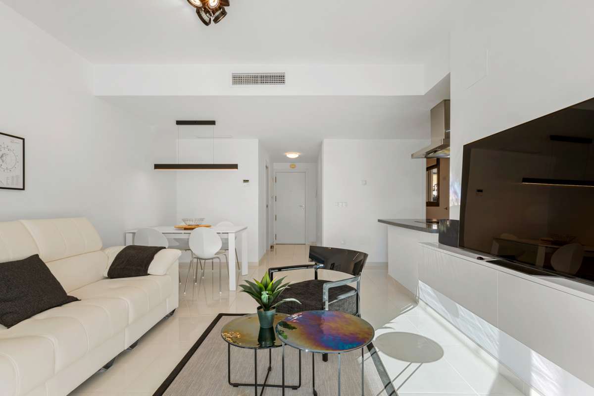Resale - 2 Bedroom 2 Bathroom Apartment in Villamartín -  - Alicante