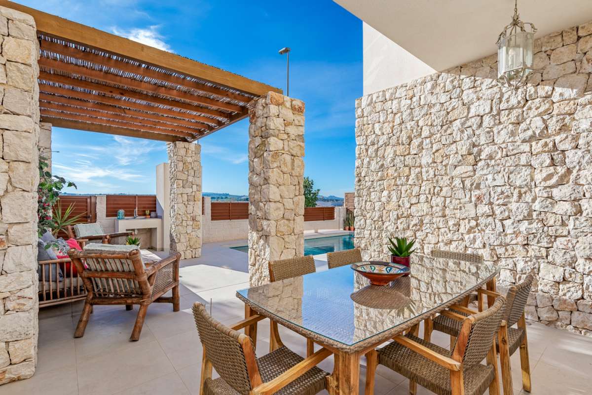 Resale - 3 Bedroom 2 Bathroom Villa in Benijófar -  - Alicante