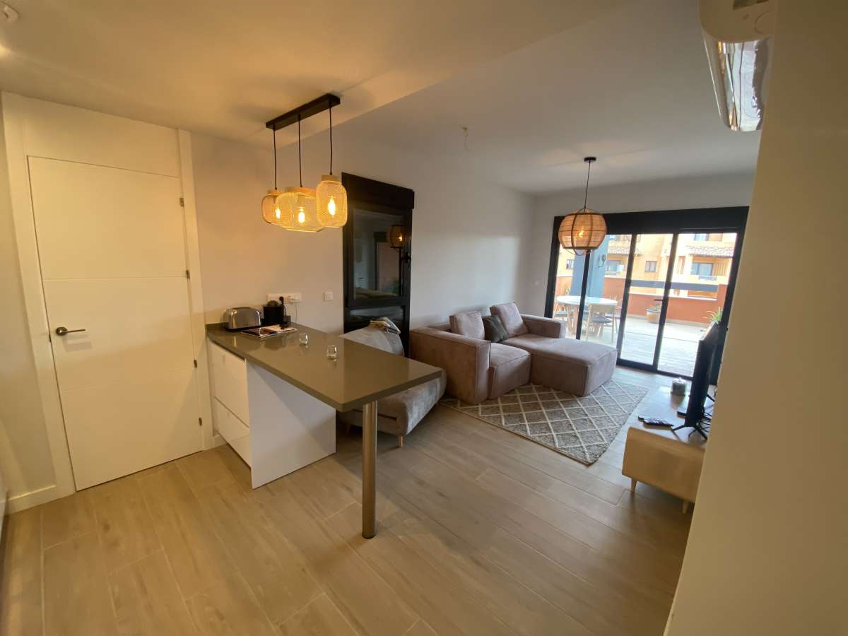 Resale - 2 Bedroom 2 Bathroom Apartment in Villamartín -  - Alicante
