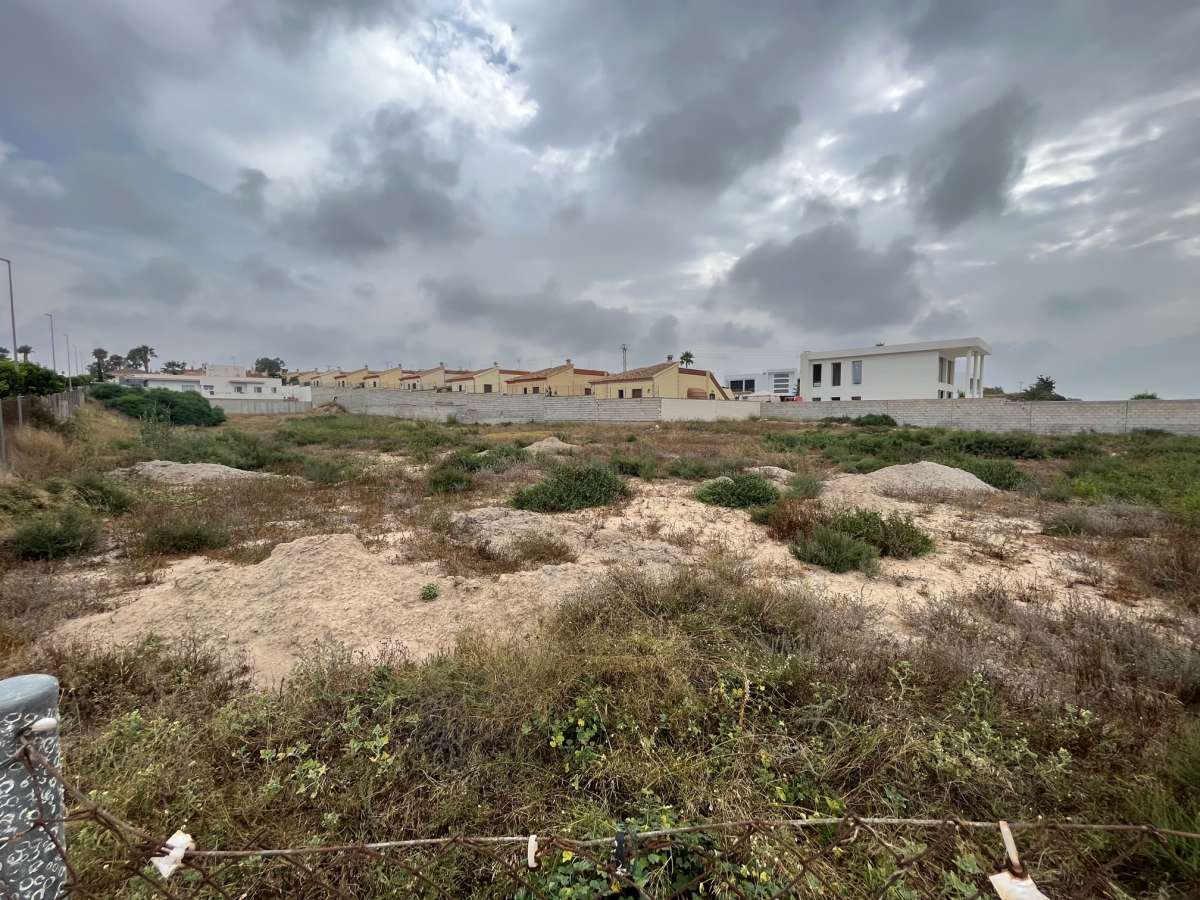 Resale - Plot in San Fulgencio -  - Alicante