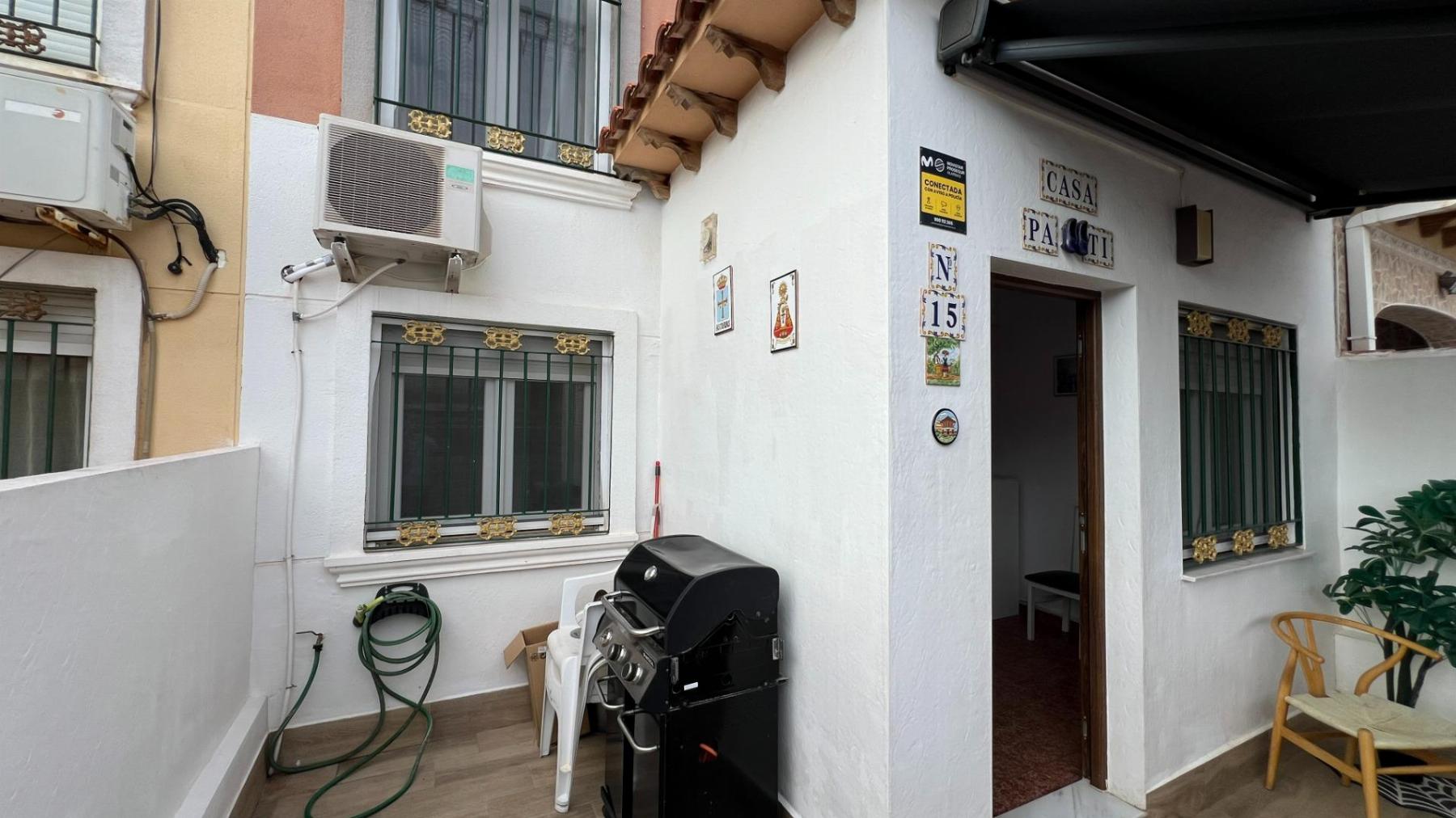 Resale - 2 Bedroom 2 Bathroom Bungalow in Torrevieja - TORRETAS - Alicante