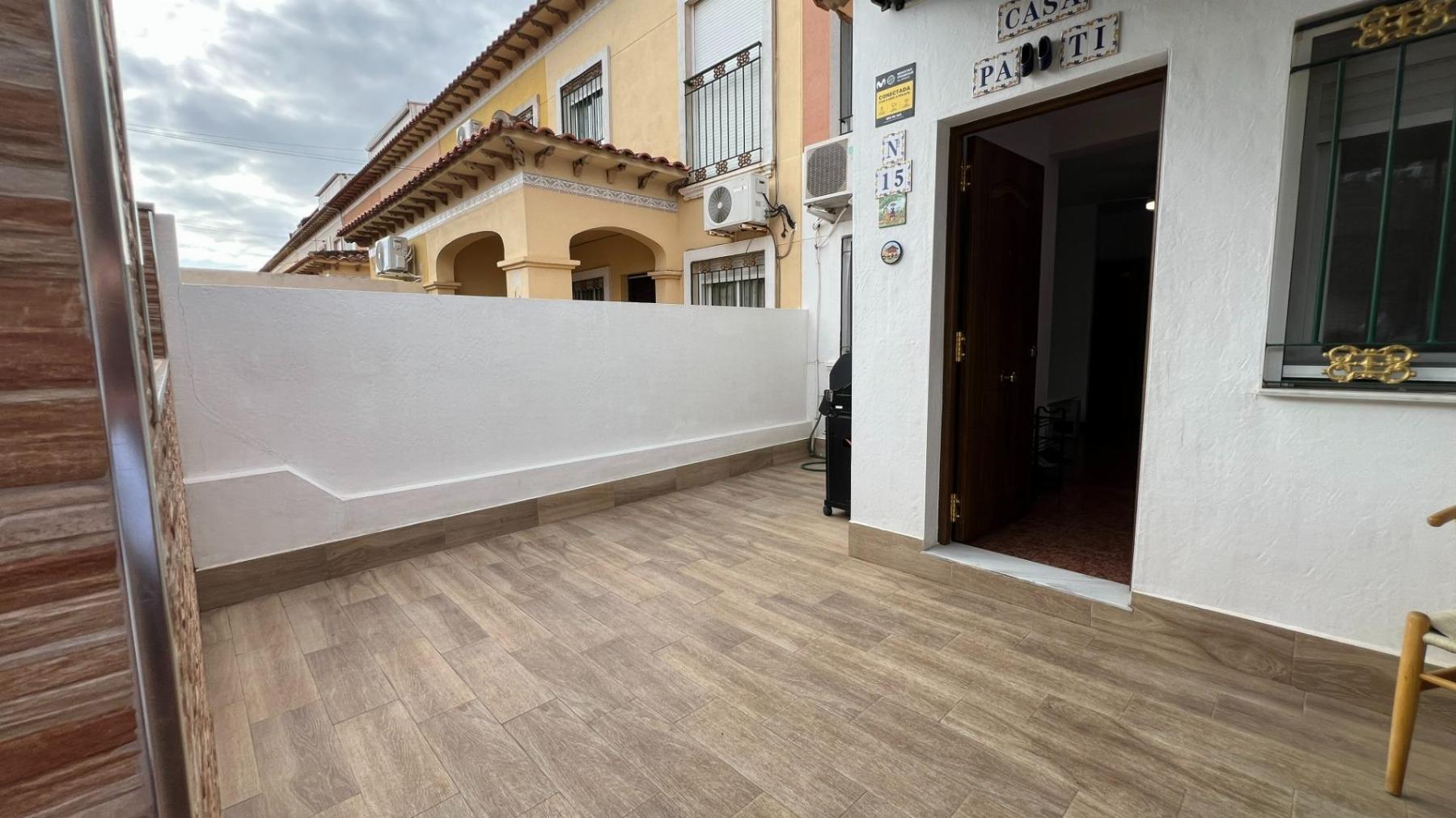 Resale - 2 Bedroom 2 Bathroom Bungalow in Torrevieja - TORRETAS - Alicante