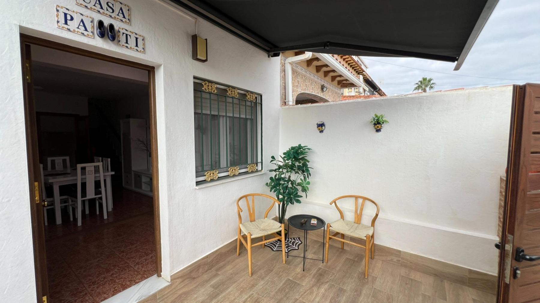 Resale - 2 Bedroom 2 Bathroom Bungalow in Torrevieja - TORRETAS - Alicante