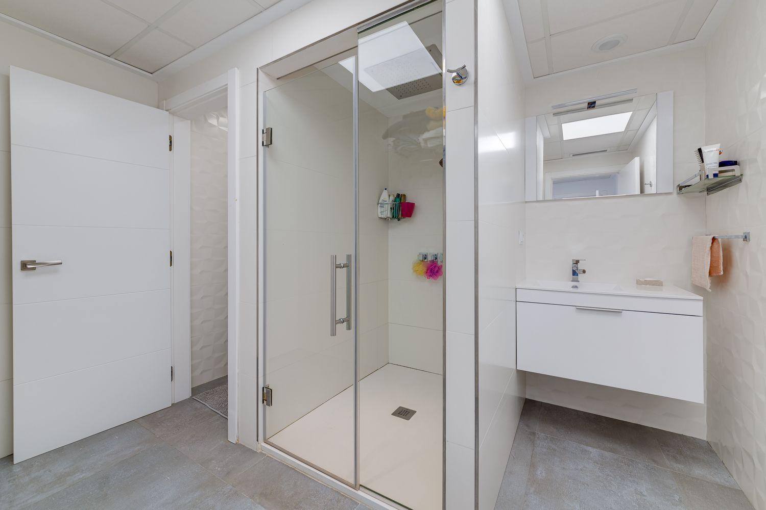 Resale - 3 Bedroom 4 Bathroom Villa in Torrevieja - Los Balcones - Alicante