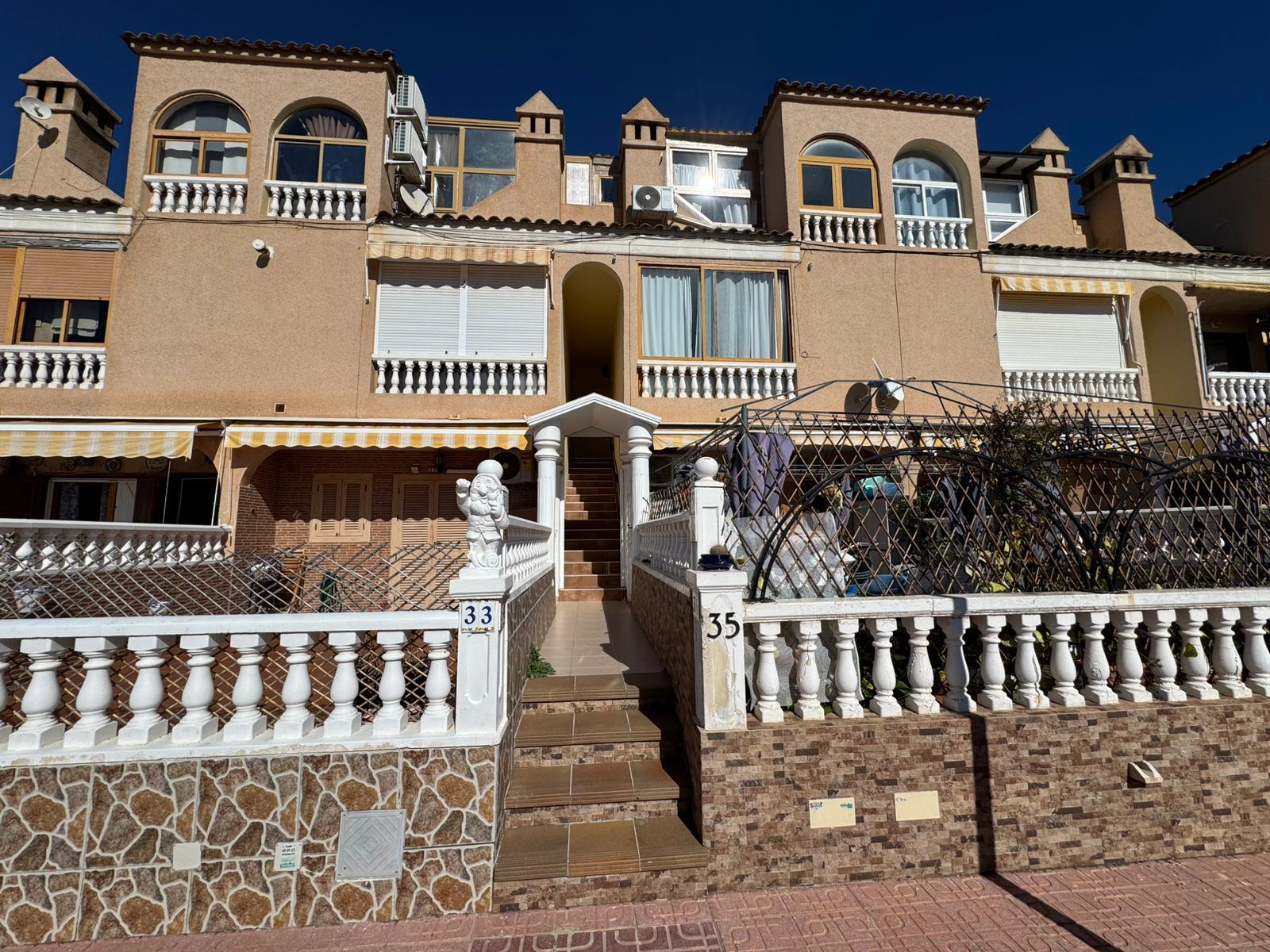 Resale - 2 Bedroom 1 Bathroom Bungalow in Torrevieja - Los Altos - Alicante