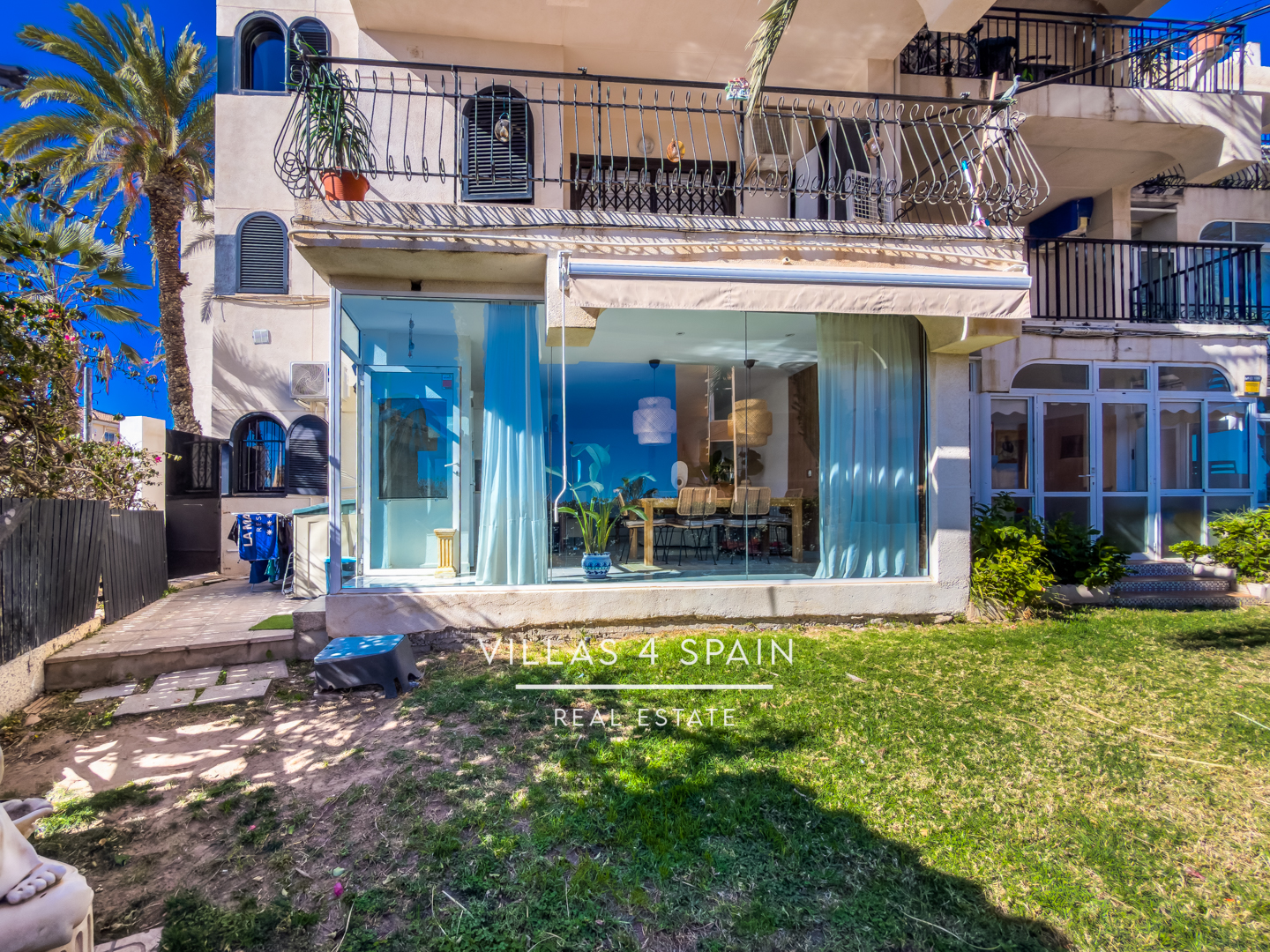 Resale - Seaview 2 bed 1 bath Renovated groundfloor apartment in La Mata Torrevieja - Carr. del Torrejón - Alicante