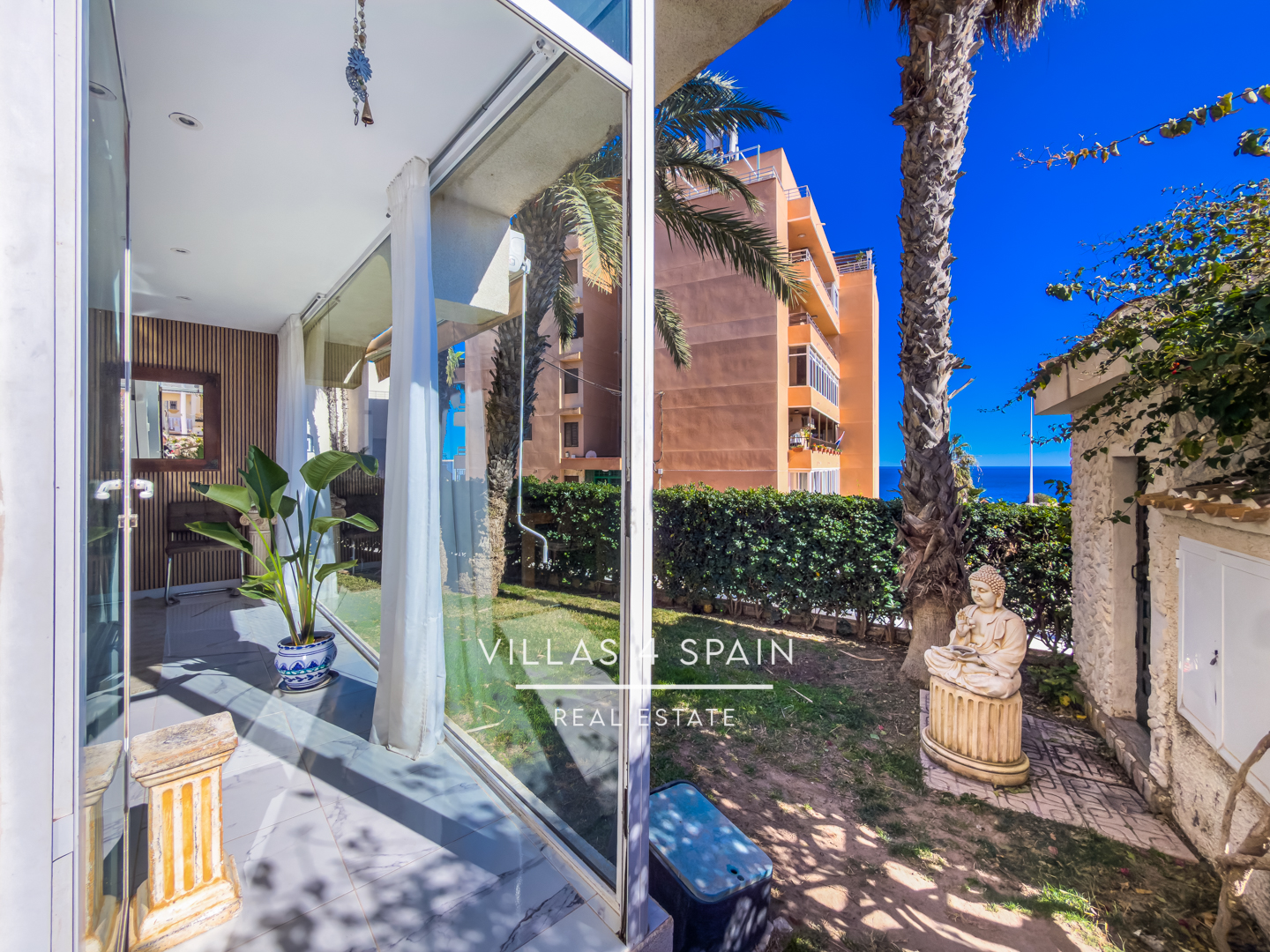 Resale - Seaview 2 bed 1 bath Renovated groundfloor apartment in La Mata Torrevieja - Carr. del Torrejón - Alicante