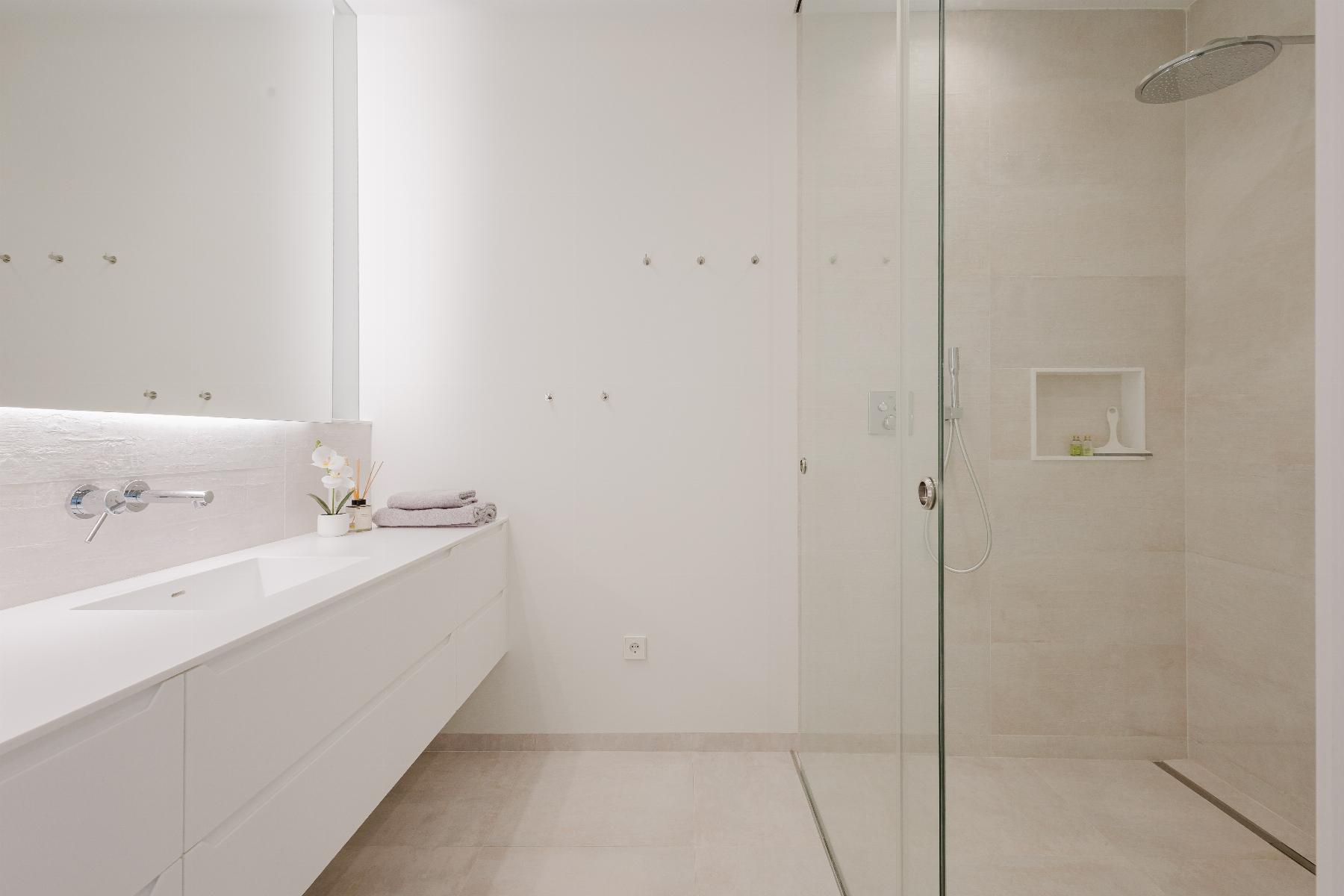 Resale - 5 Bedroom 6 Bathroom Villa in Orihuela Costa - Las Colinas Golf - Alicante