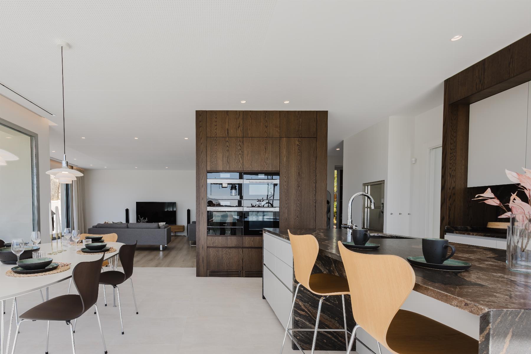 Resale - 5 Bedroom 6 Bathroom Villa in Orihuela Costa - Las Colinas Golf - Alicante