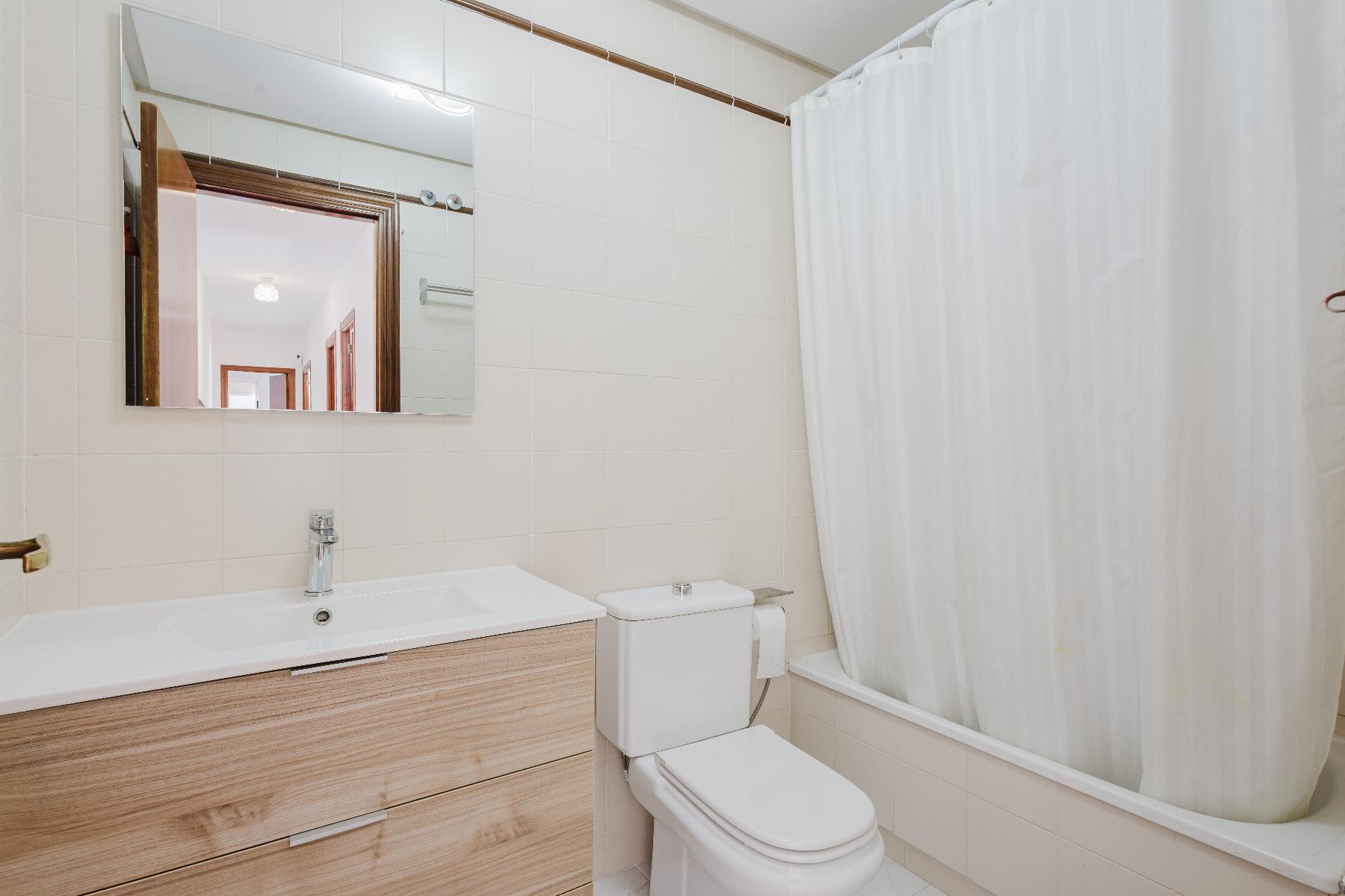 Resale - 4 Bedroom 2 Bathroom Apartamento in San Miguel de Salinas - San Miguel de Salinas - Alicante