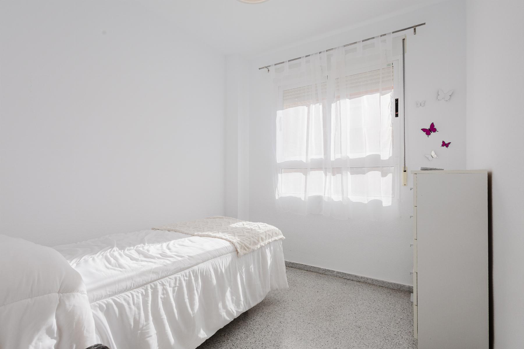 Resale - 4 Bedroom 2 Bathroom Apartamento in San Miguel de Salinas - San Miguel de Salinas - Alicante