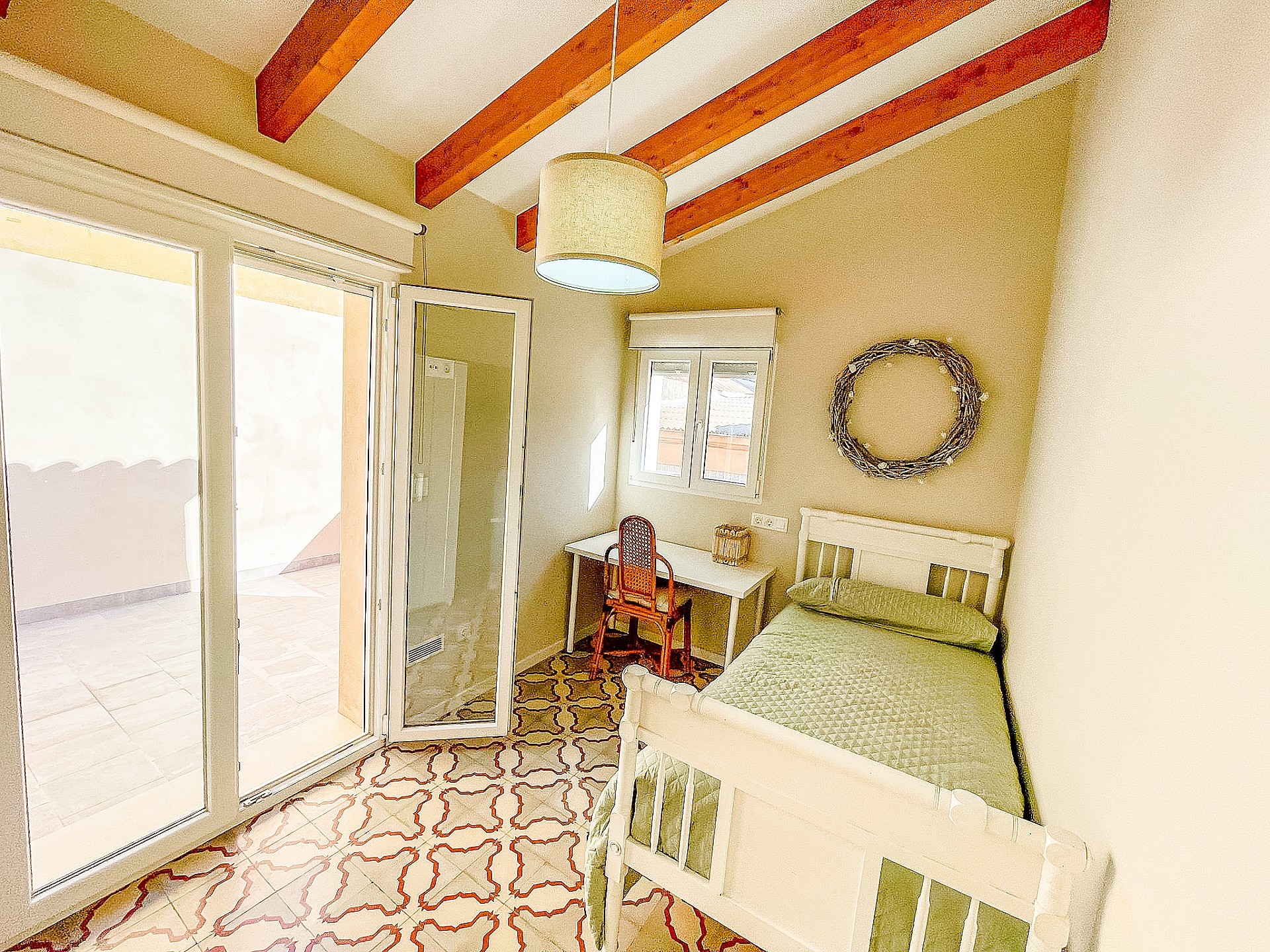 Resale - 3 Bedroom 2 Bathroom Townhouse in Pinoso -  - Alicante