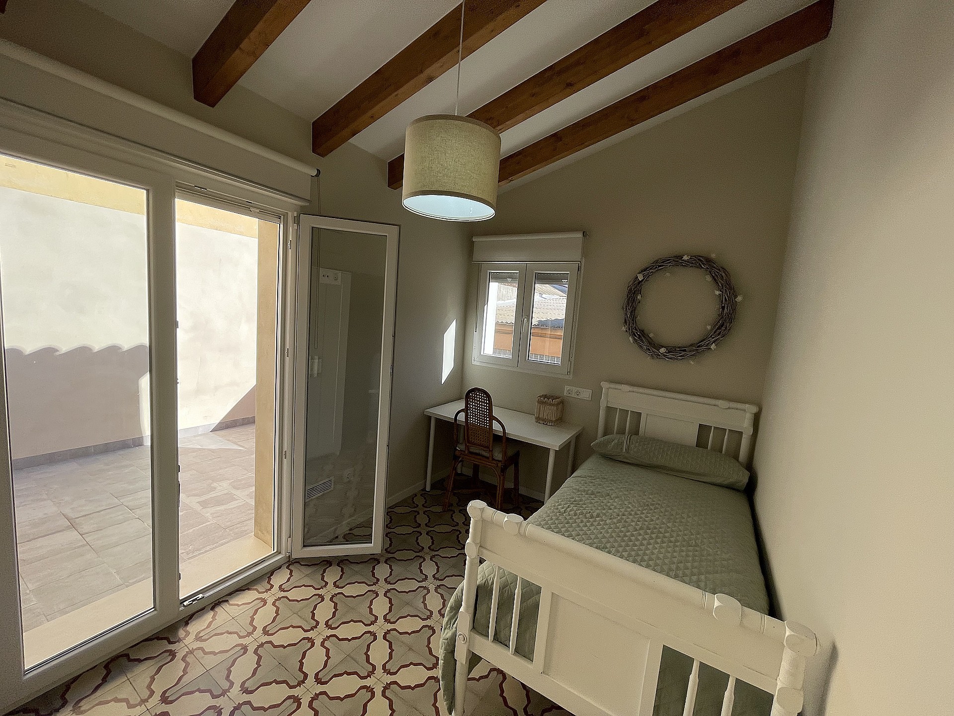 Resale - 3 Bedroom 2 Bathroom Townhouse in Pinoso -  - Alicante