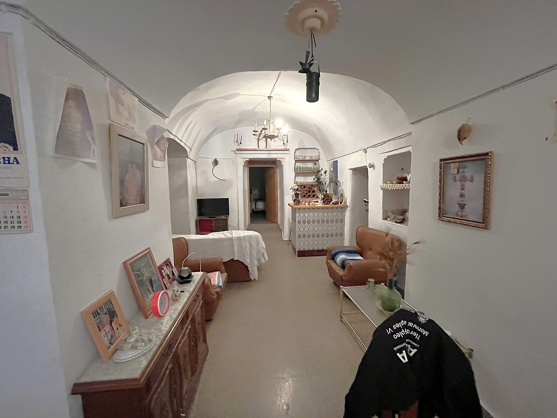 Resale - 4 Bedroom 1 Bathroom Cave House in Abanilla -  - Murcia