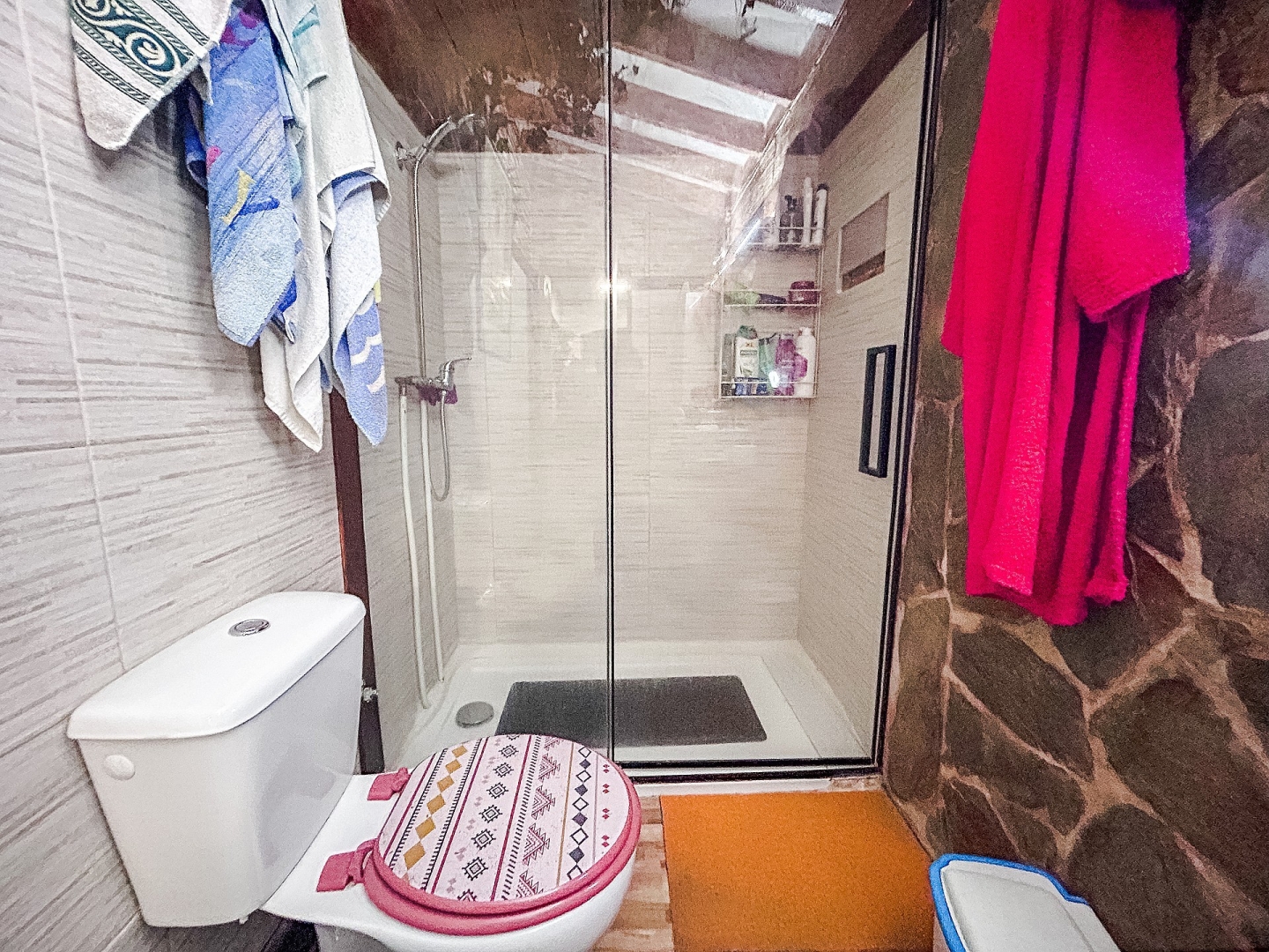 9 Bedroom 2 Bathroom Semi-detached in Sax