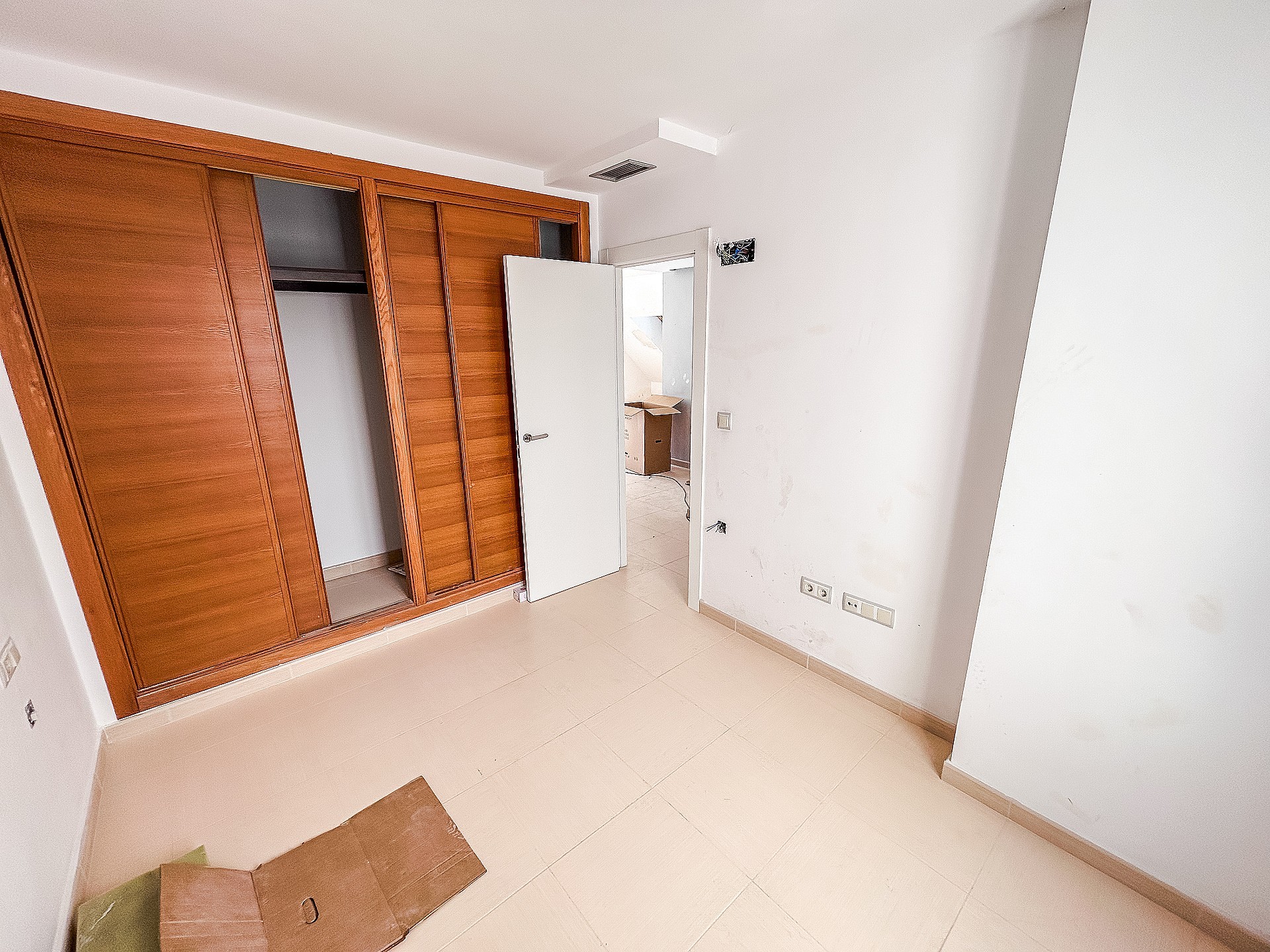 Resale - 2 Bedroom 1 Bathroom Apartment in Crevillente -  - Alicante