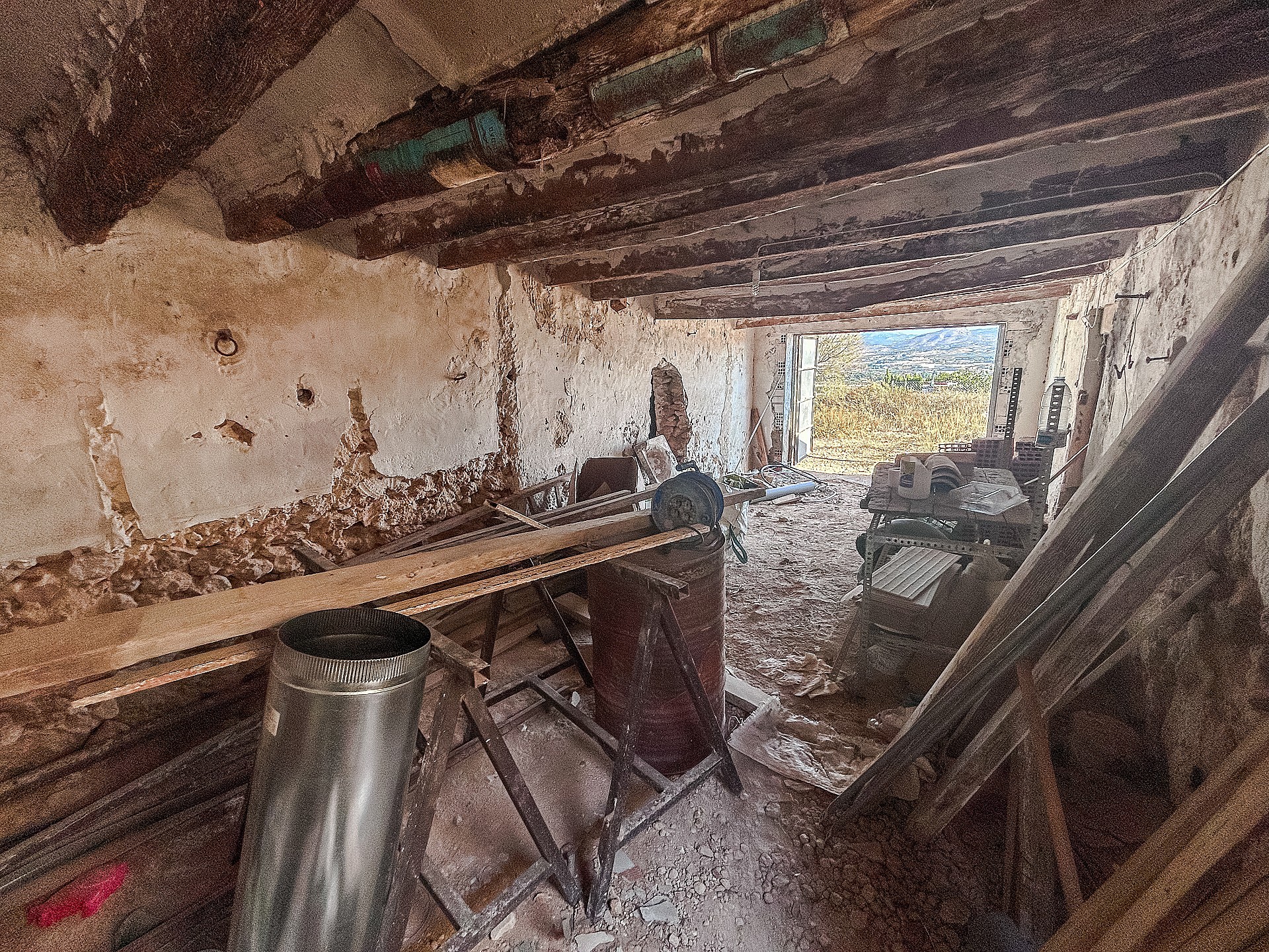 Resale - 2 Bedroom 1 Bathroom Finca in Elda -  - Alicante