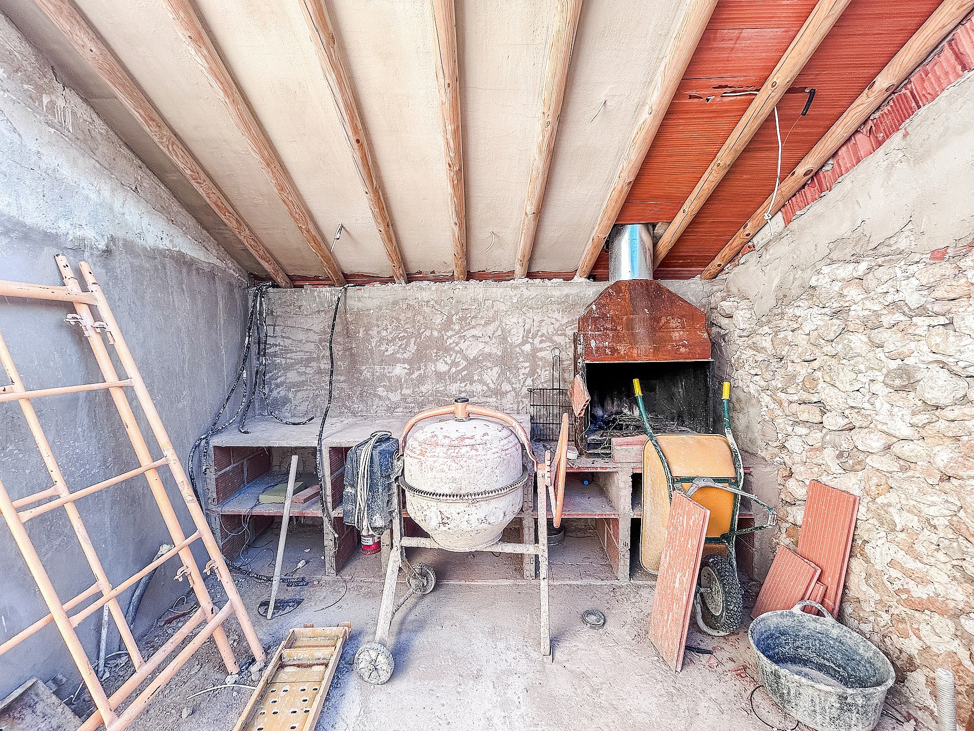 Resale - 2 Bedroom 1 Bathroom Finca in Elda -  - Alicante