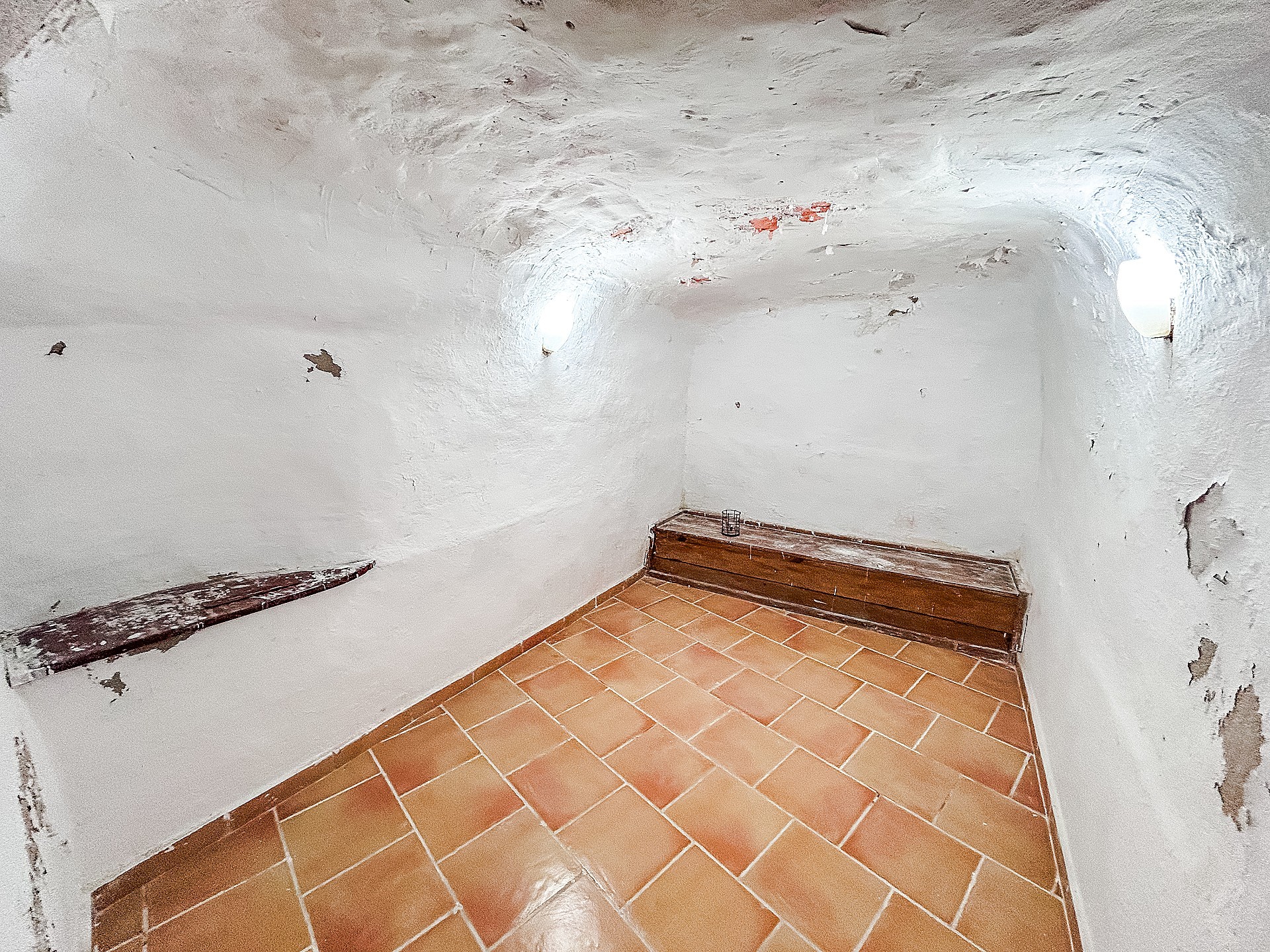 Resale - 4 Bedroom 1 Bathroom Cave House in Casas del Señor -  - Alicante