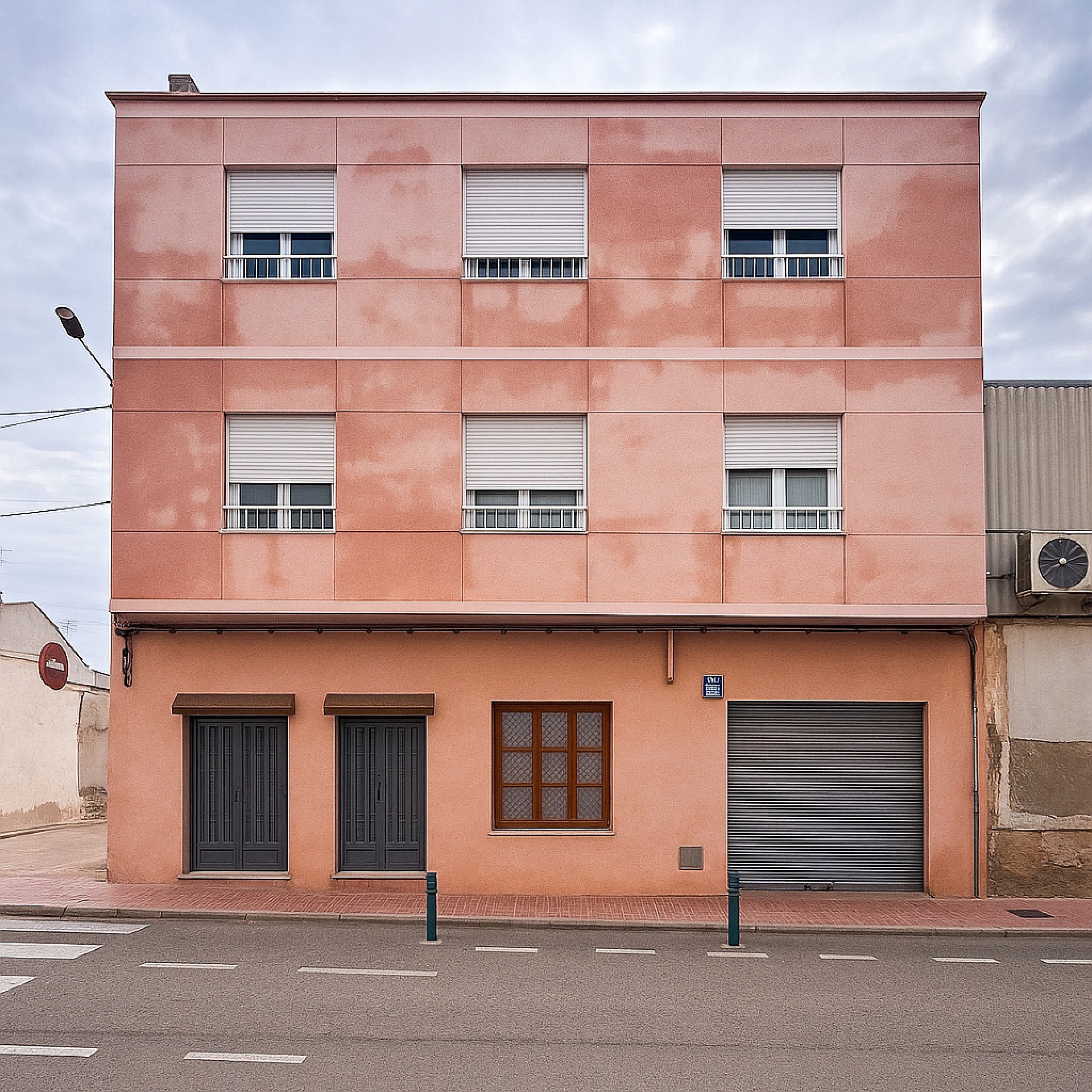 Resale - 6 Bedroom 4 Bathroom Restoration Project in Monóvar -  - Alicante