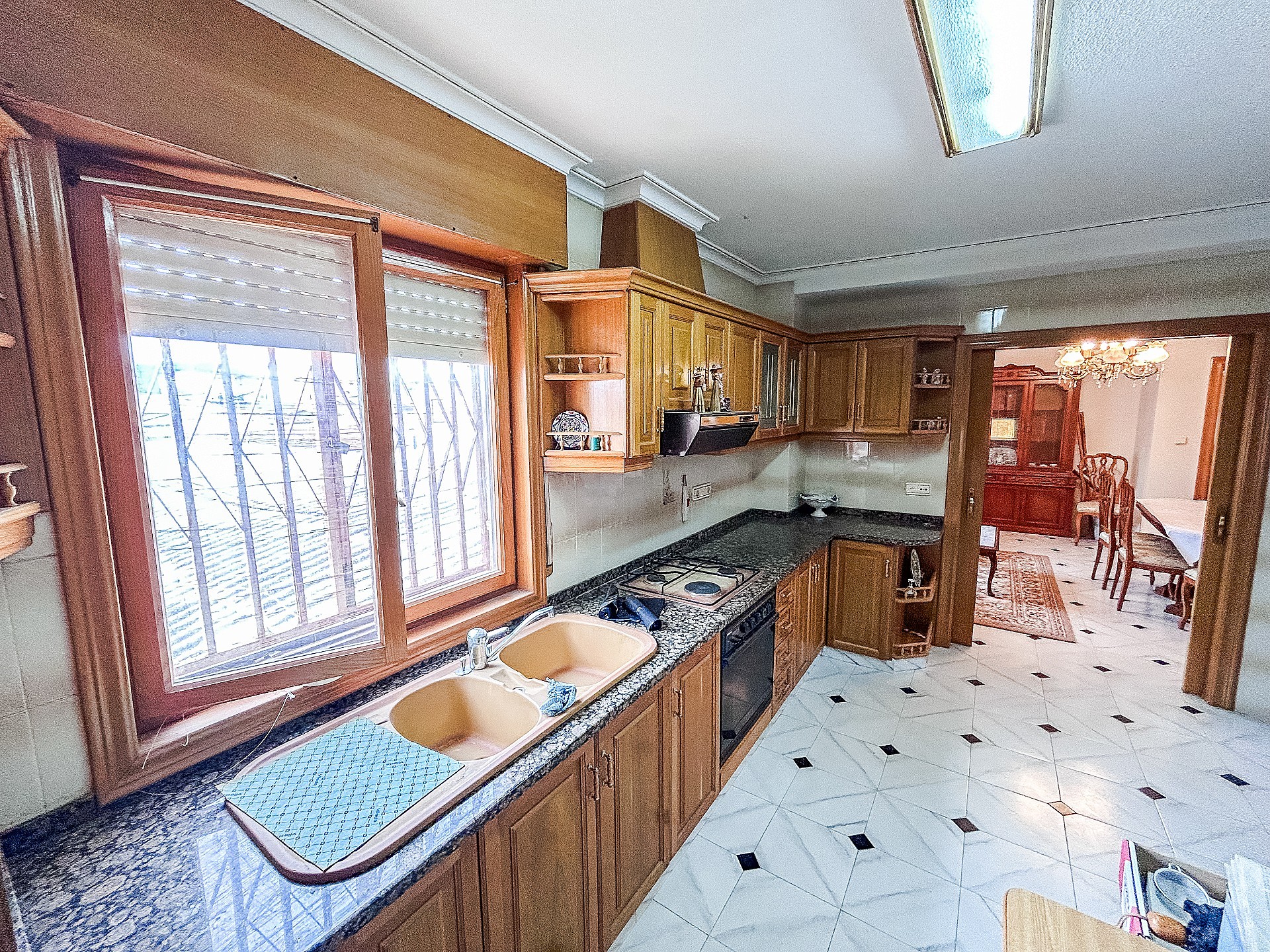 Resale - 6 Bedroom 4 Bathroom Restoration Project in Monóvar -  - Alicante