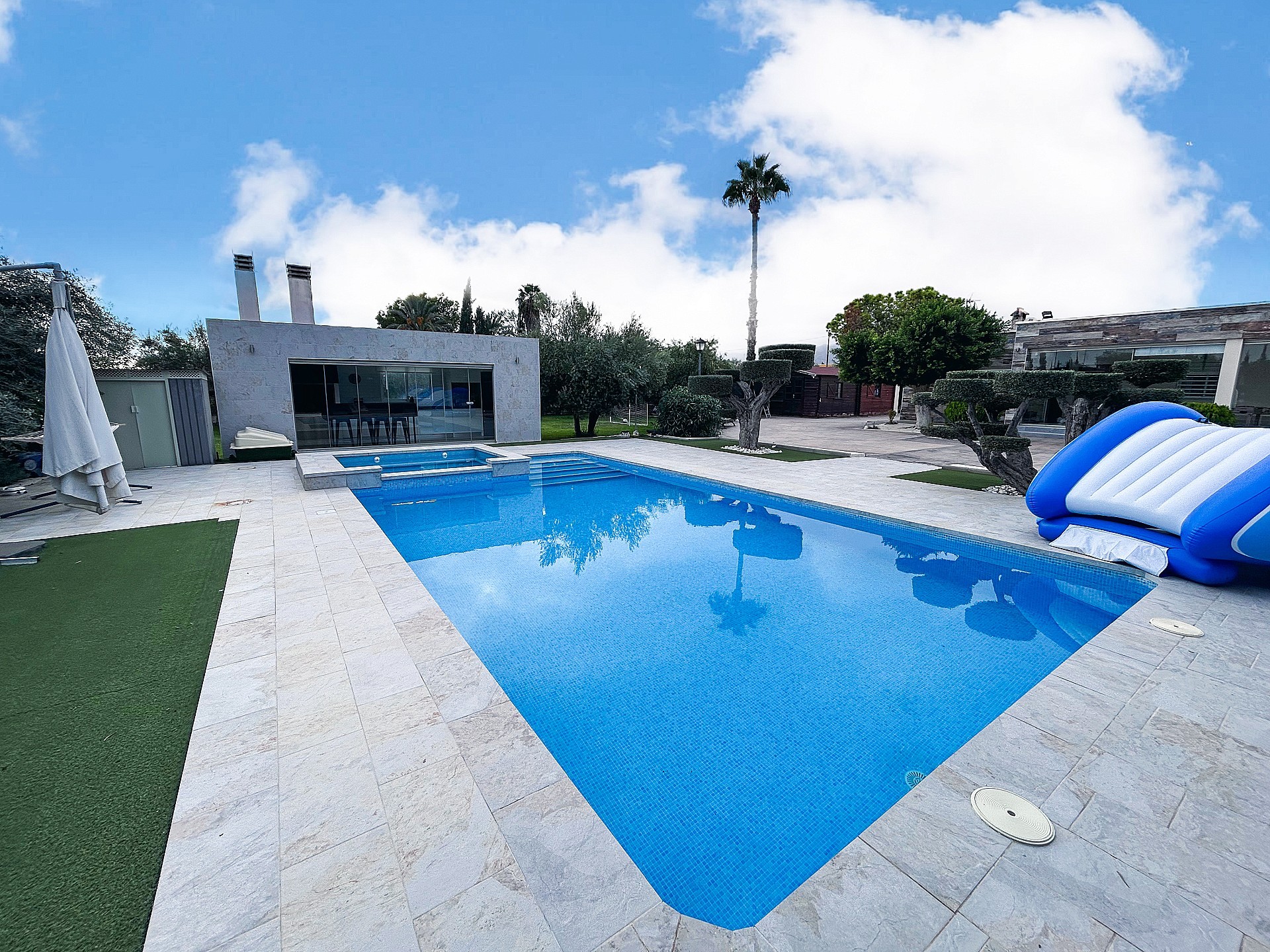 Resale - 3 Bedroom 3 Bathroom Villa in Crevillente -  - Alicante