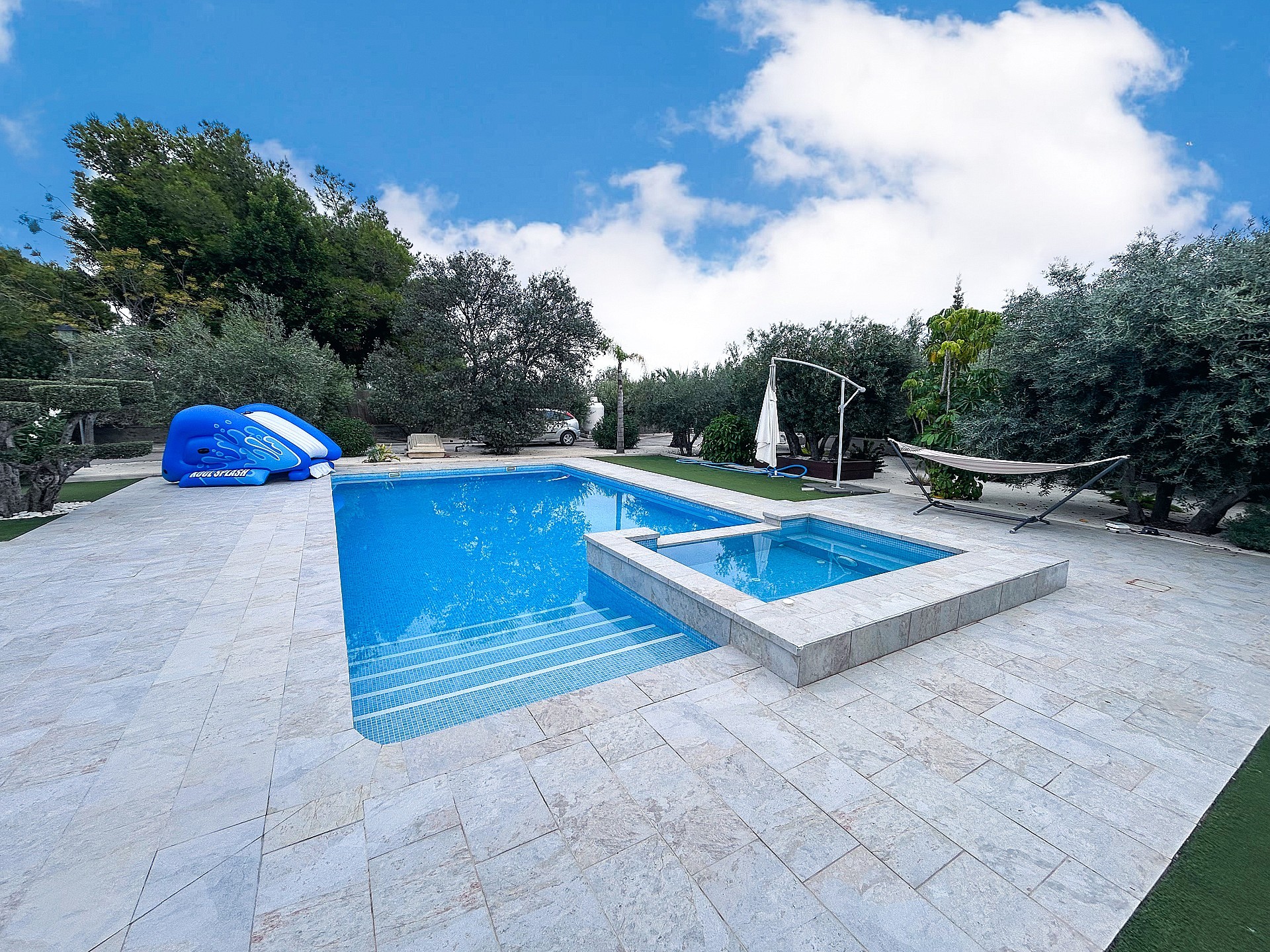 Resale - 3 Bedroom 3 Bathroom Villa in Crevillente -  - Alicante