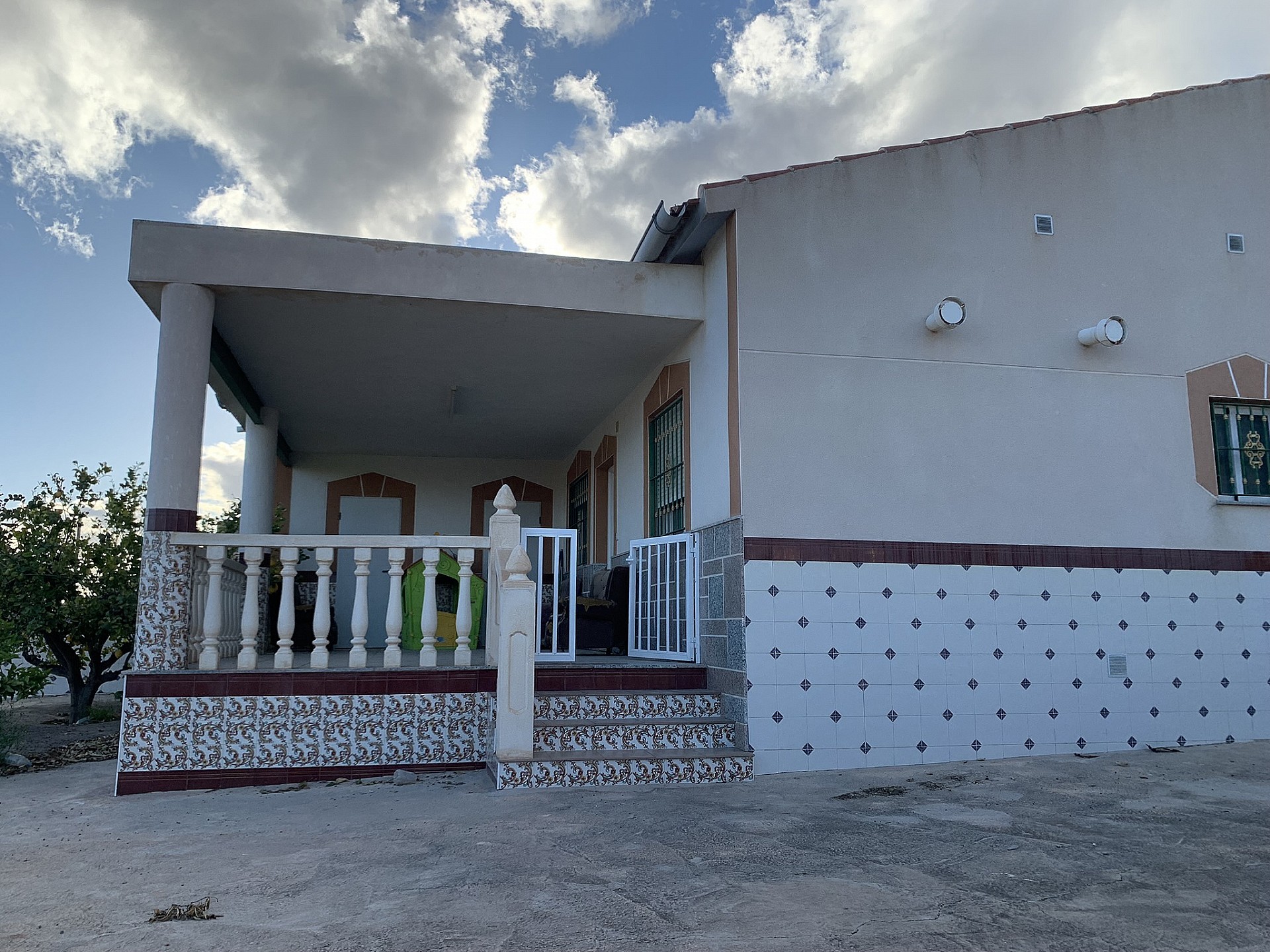 Resale - 3 Bedroom 2 Bathroom Villa in Macisvenda -  - Murcia